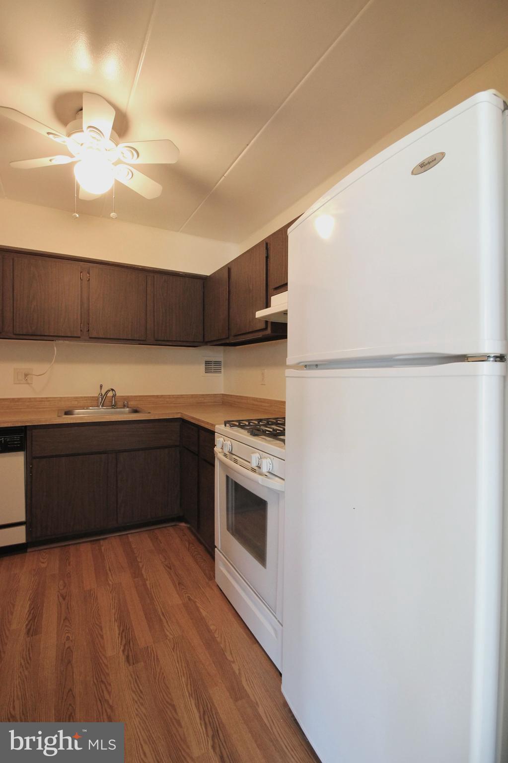 HUNTINGTON CLUB - Residential Lease