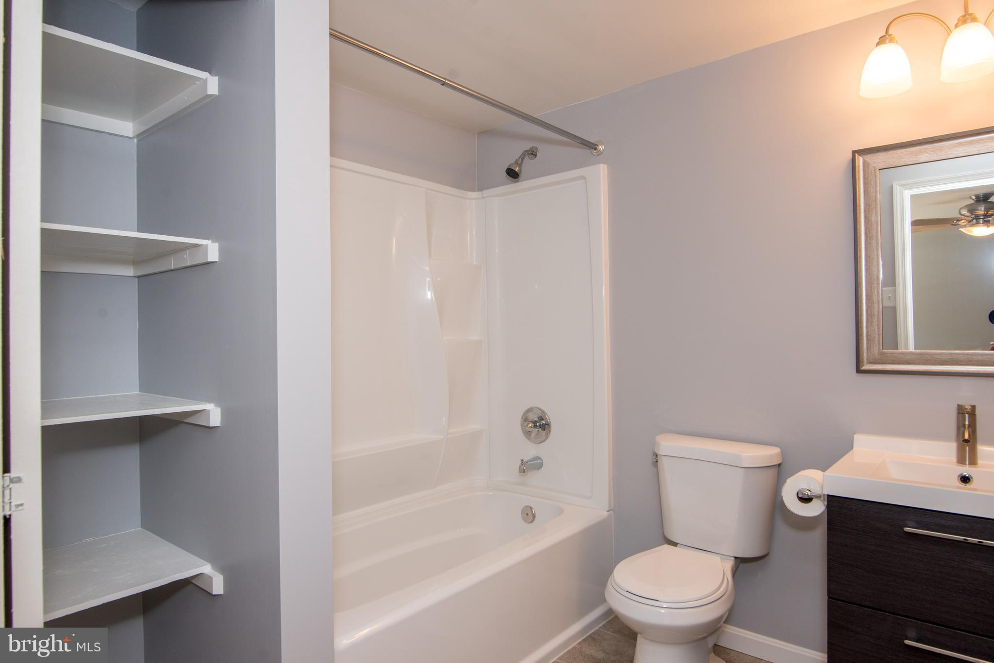 ENFIELD CHASE PLATSEVEN- - Residential Lease