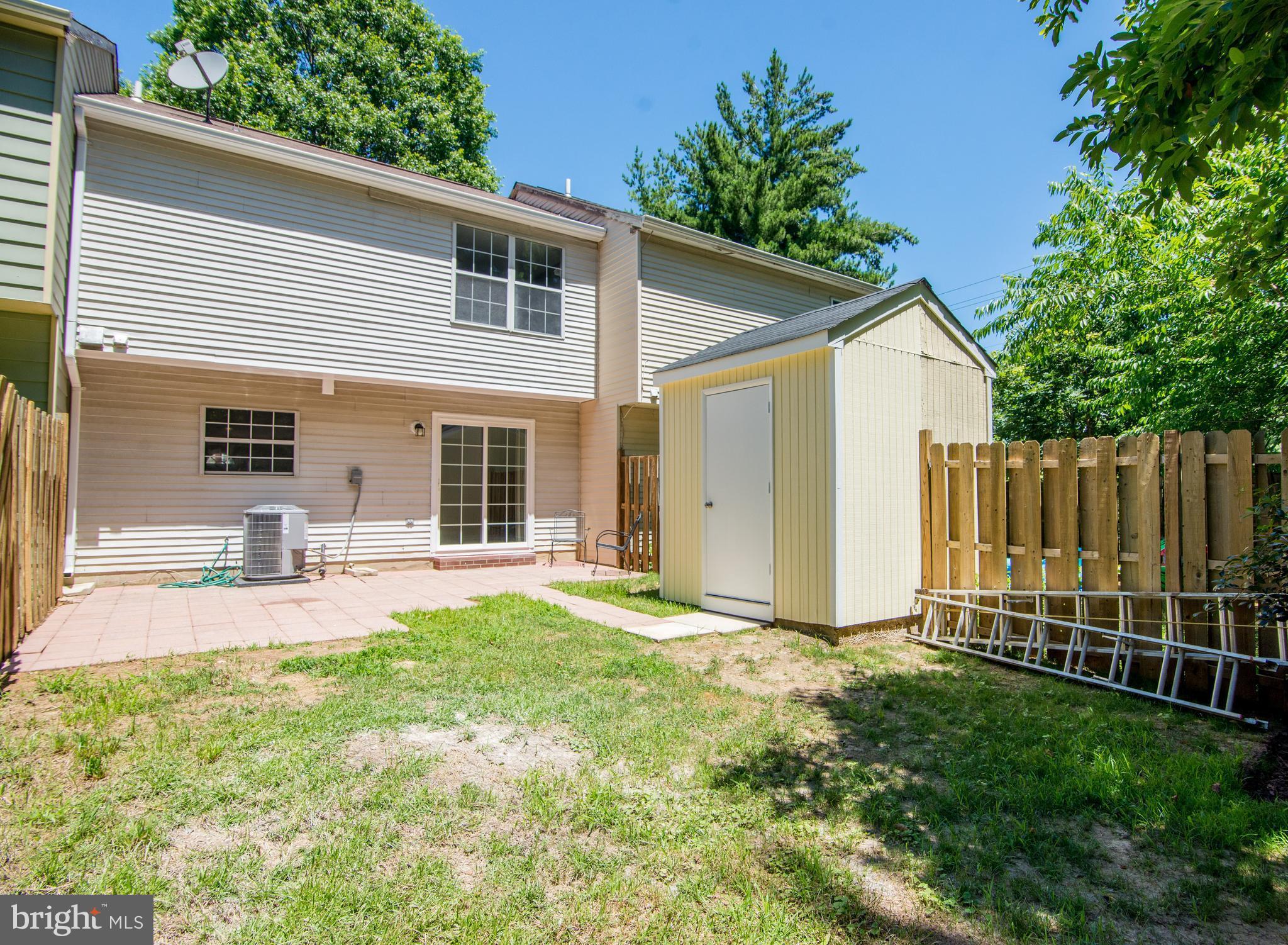 ENFIELD CHASE PLATSEVEN- - Residential Lease