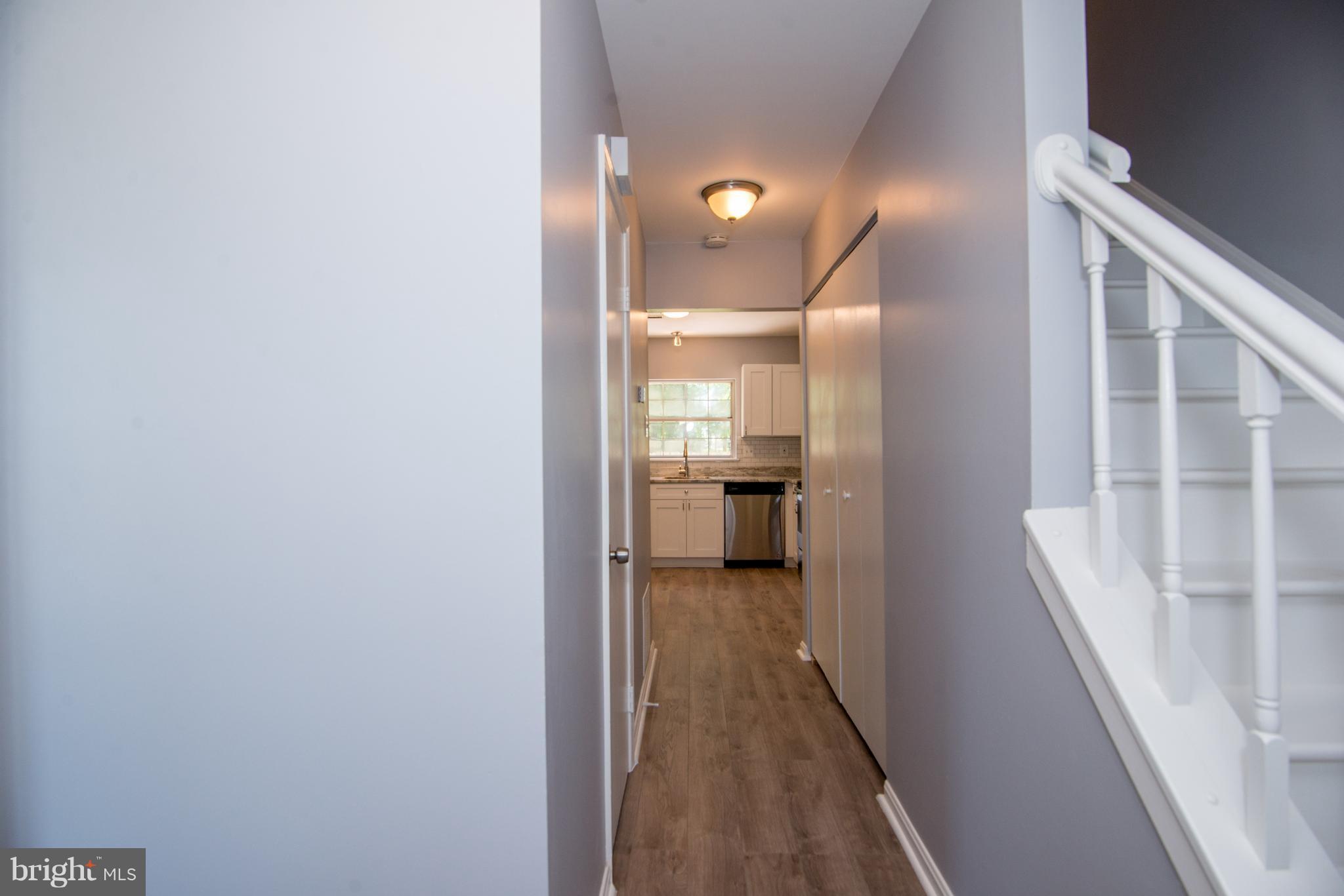 ENFIELD CHASE PLATSEVEN- - Residential Lease