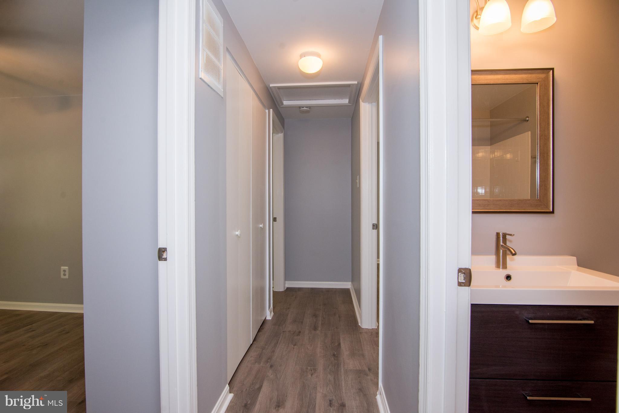 ENFIELD CHASE PLATSEVEN- - Residential Lease