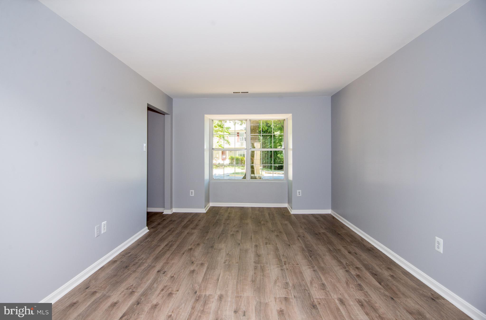 ENFIELD CHASE PLATSEVEN- - Residential Lease