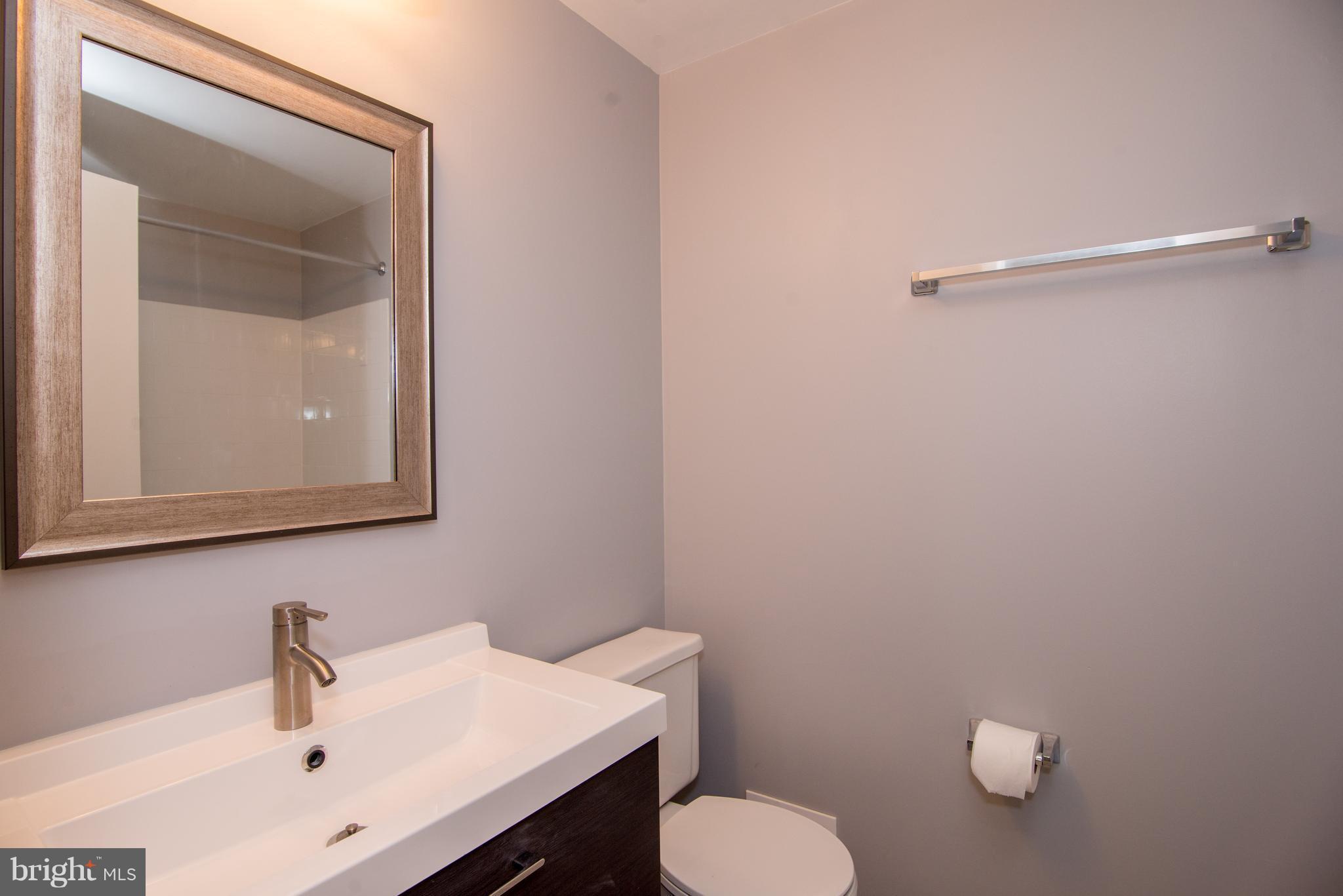 ENFIELD CHASE PLATSEVEN- - Residential Lease