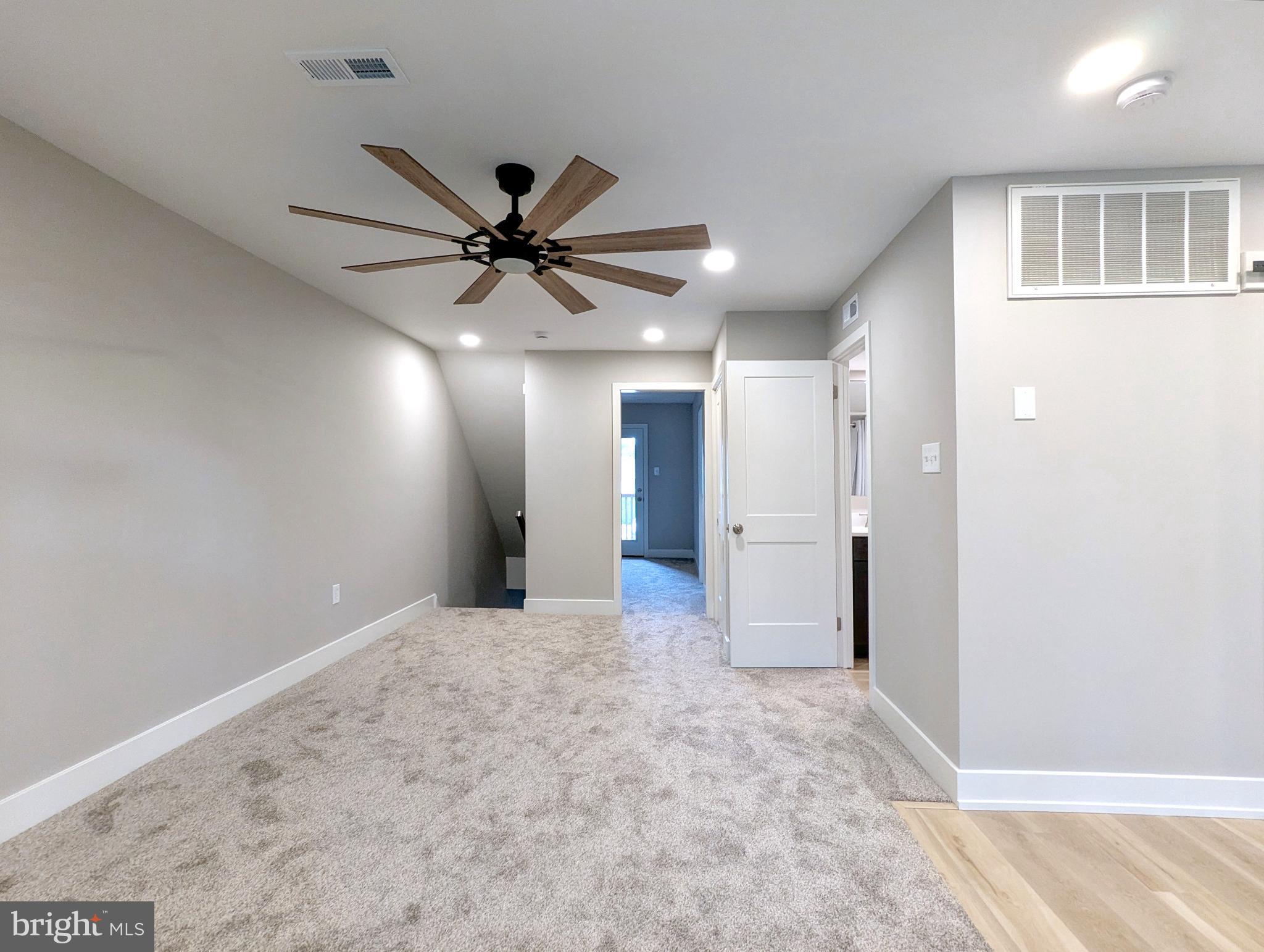 HICKORY RIDGE - Residential Lease