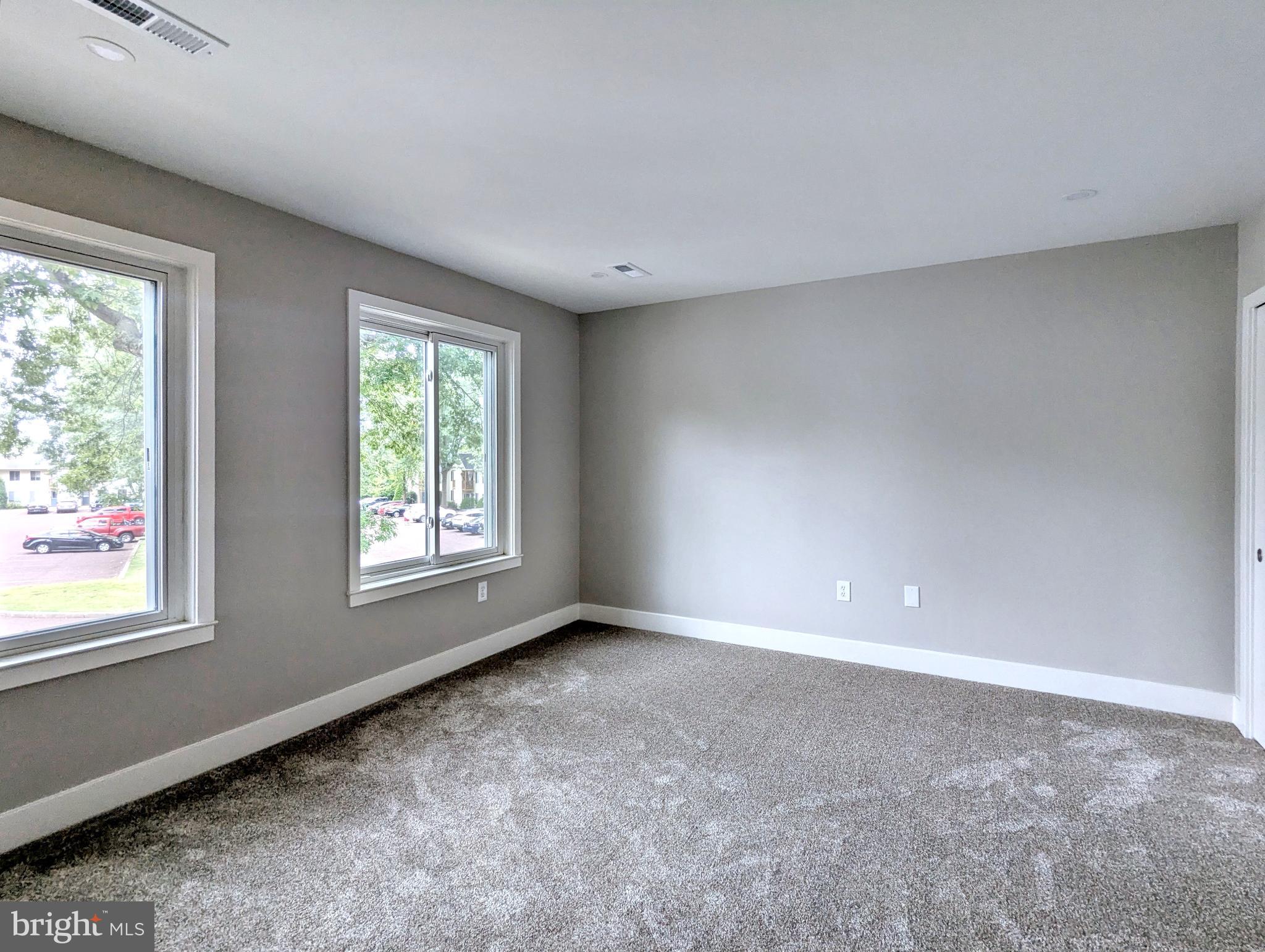 HICKORY RIDGE - Residential Lease