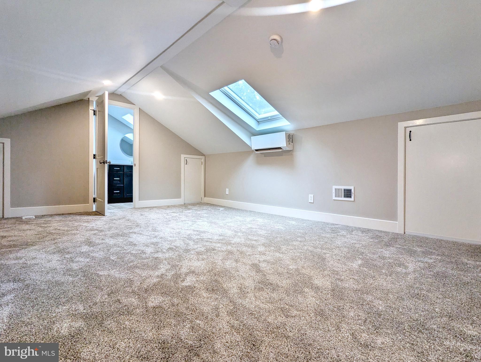 HICKORY RIDGE - Residential Lease