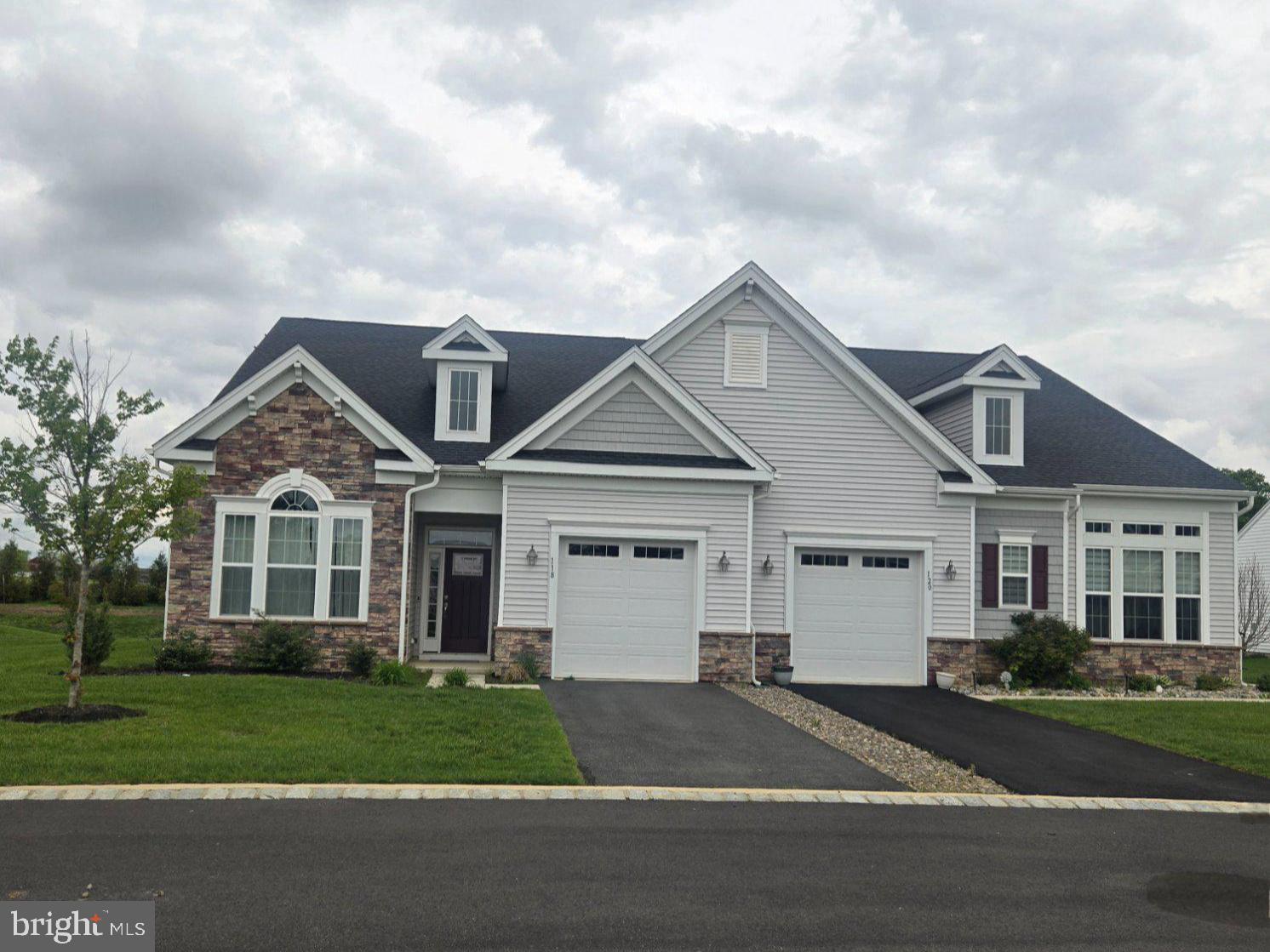 Photo 1 of 15 — 118 BRIDGE BOULEVARD, MOUNT HOLLY, NJ 08060
