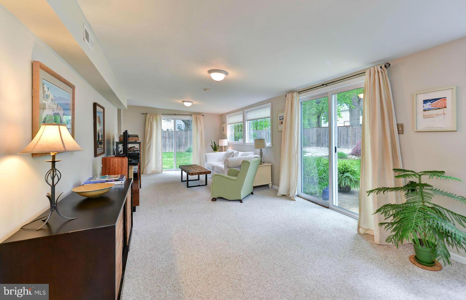 PLYMOUTH HAVEN - Residential