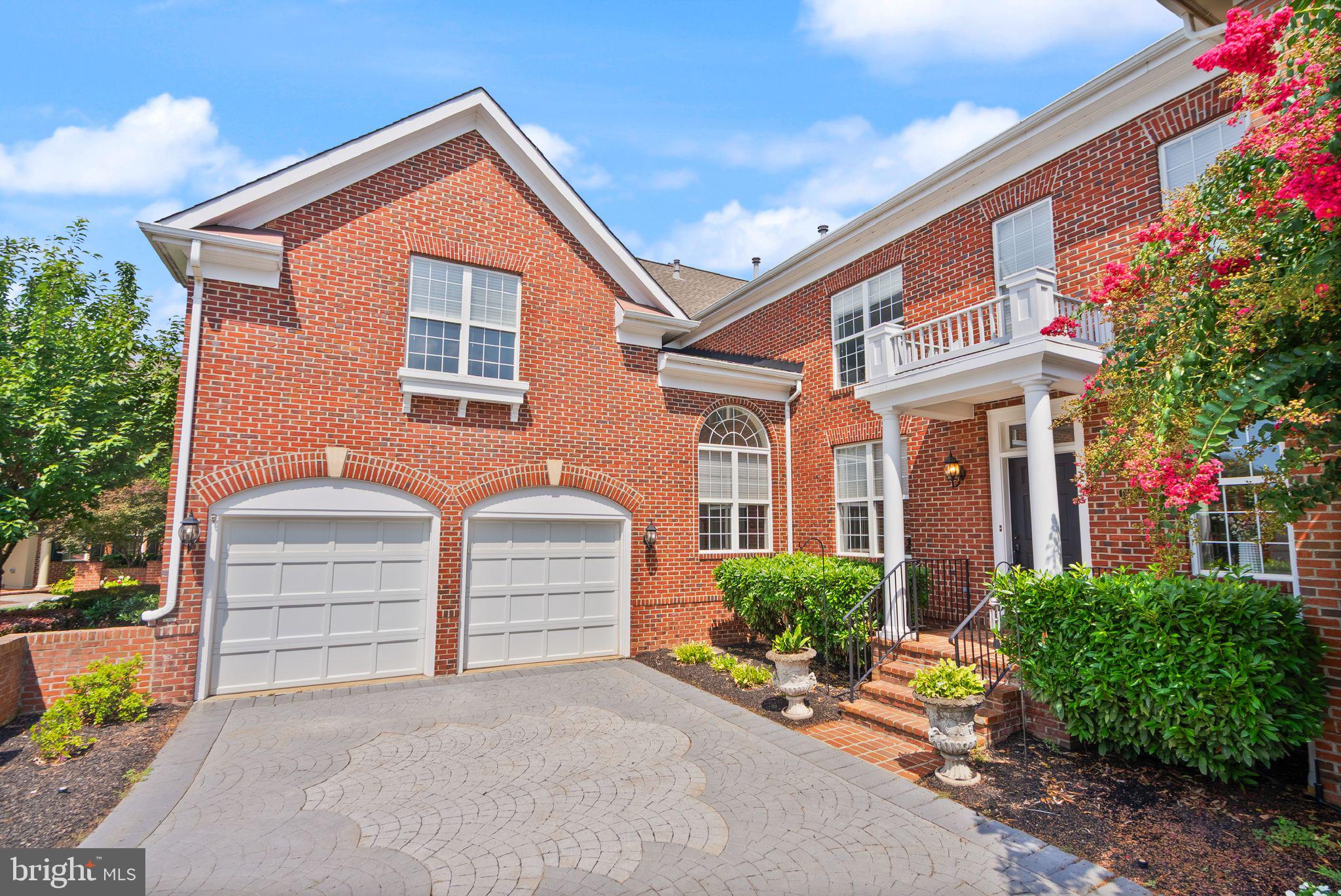 18442 LANIER ISLAND SQUARE