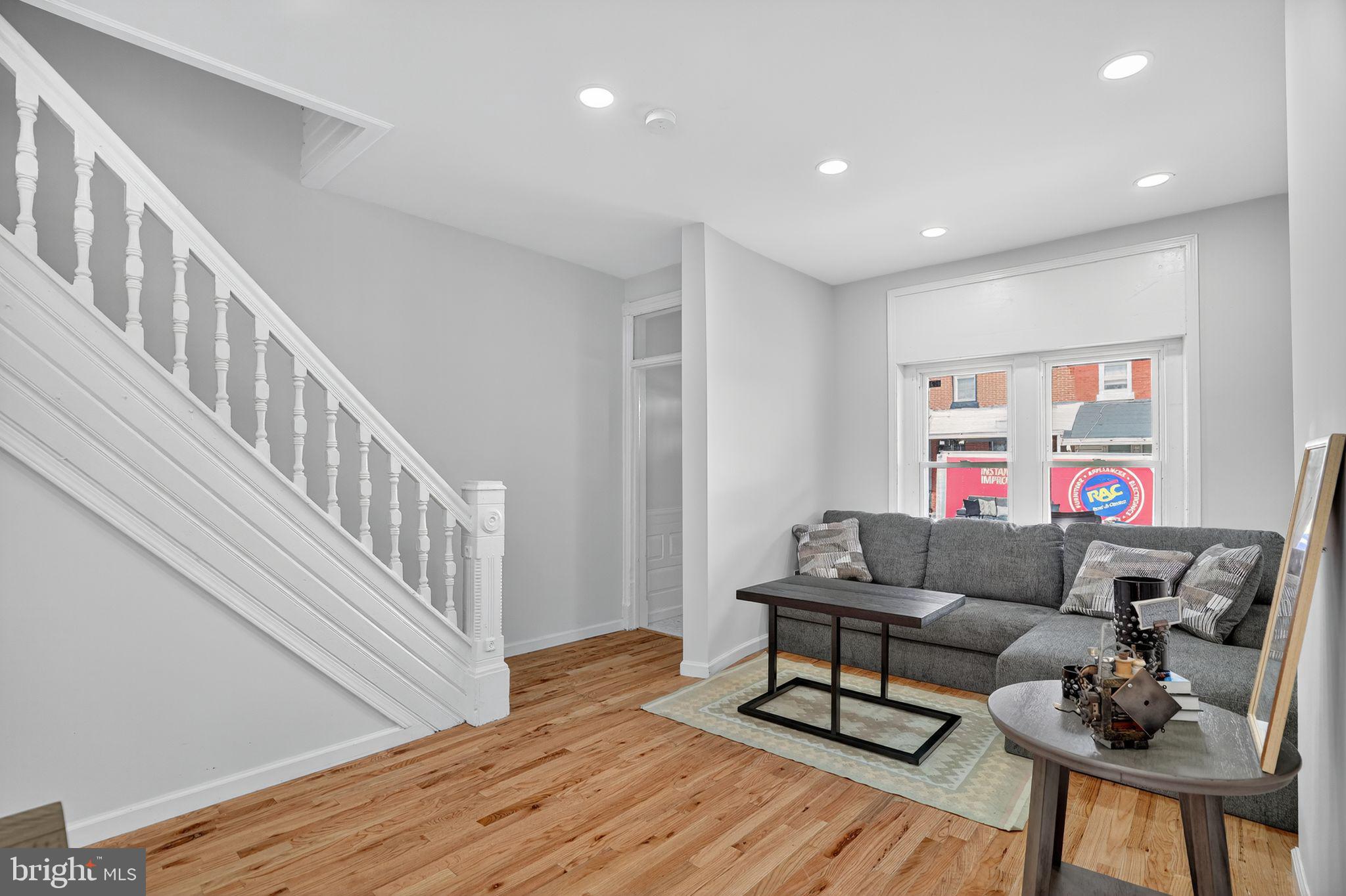 BELMONT - Residential