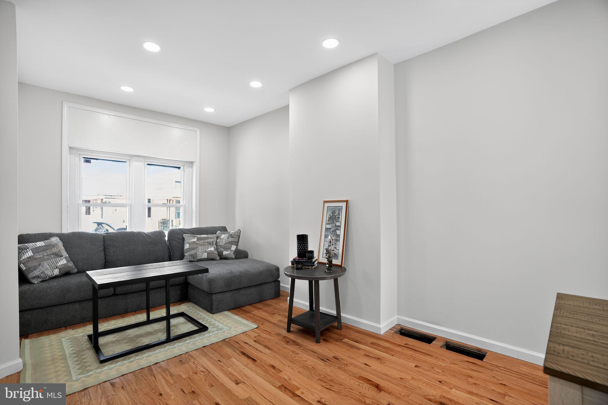 BELMONT - Residential