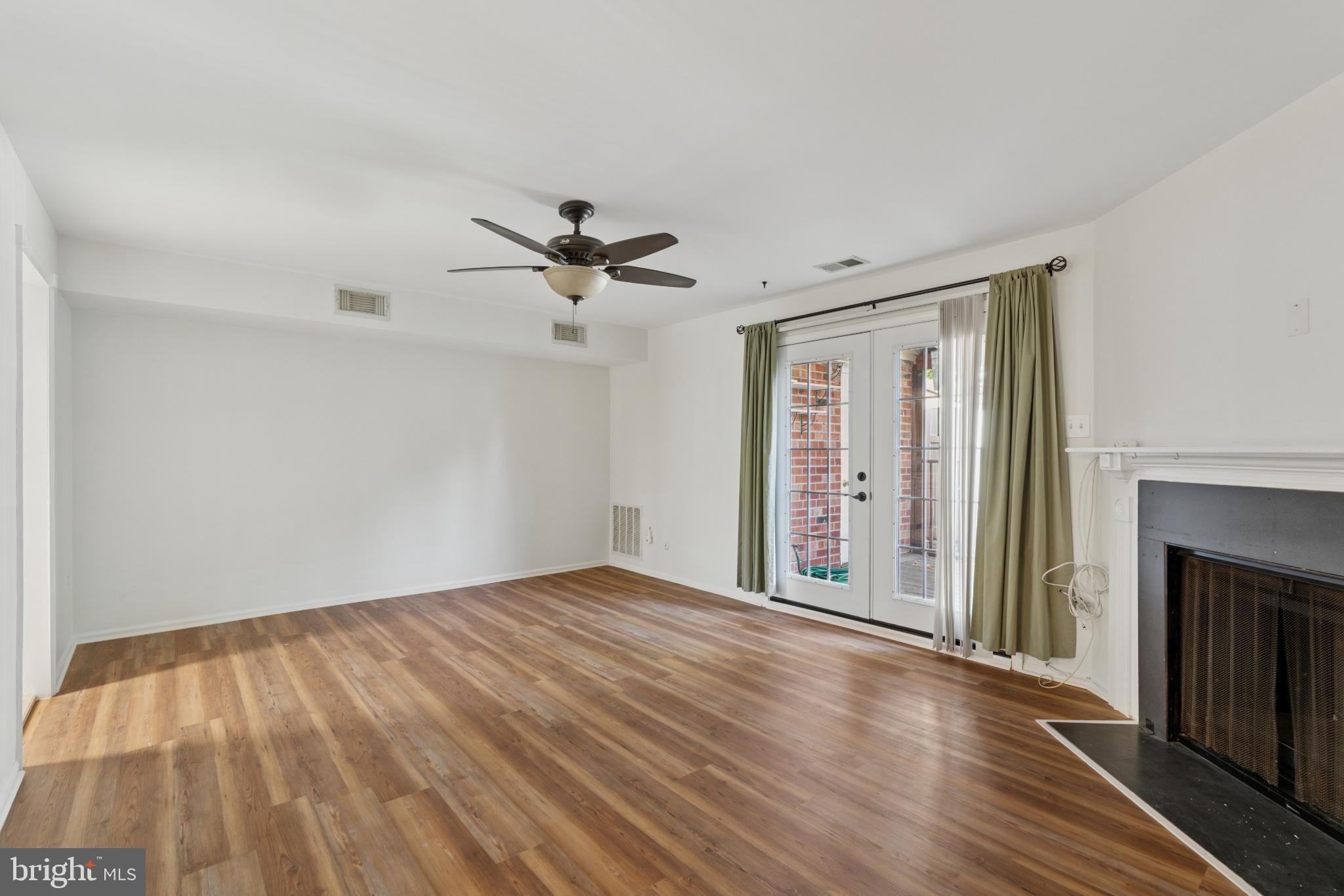 OLDE COLONIAL GREENE - Residential Lease