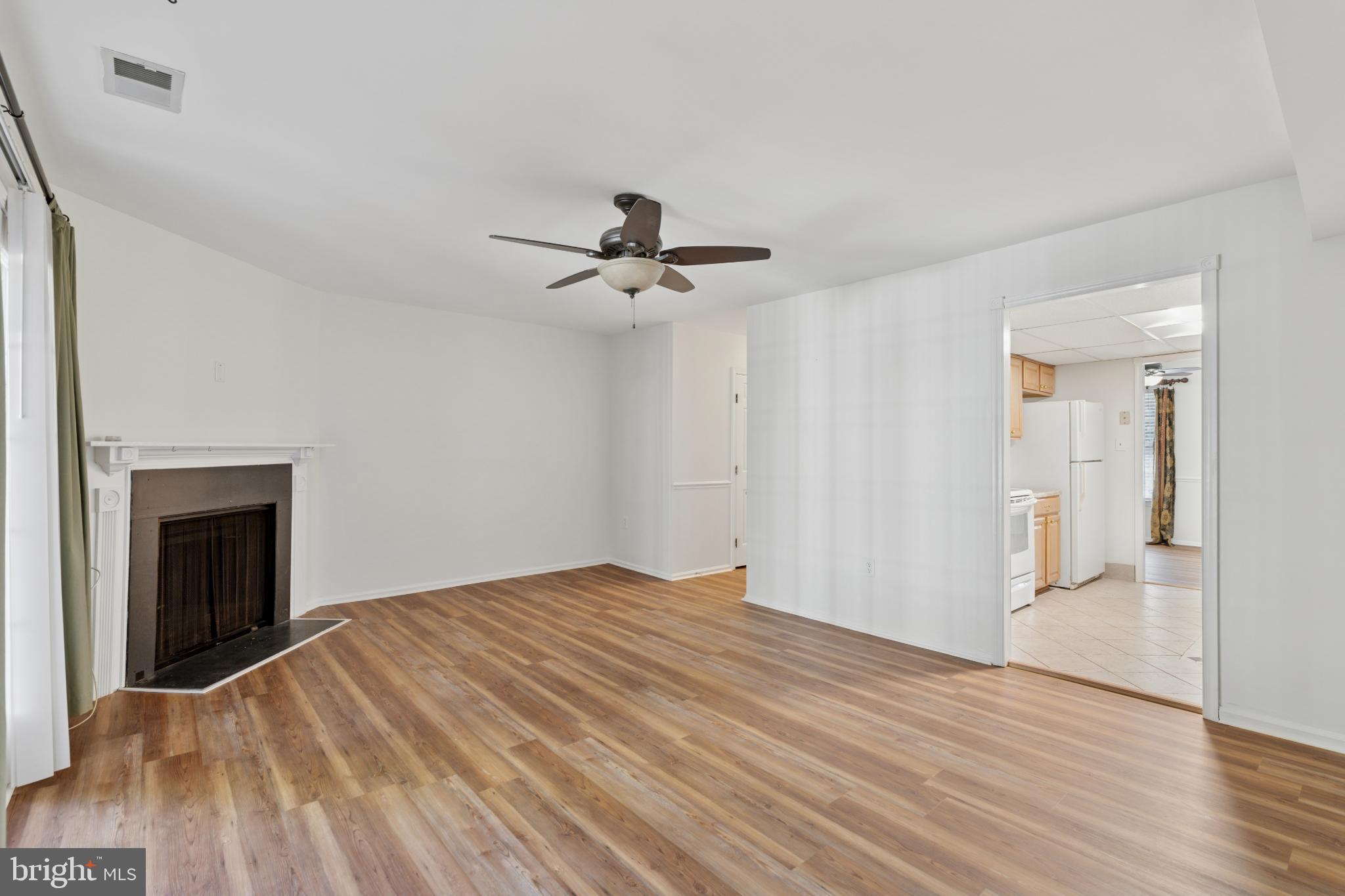 OLDE COLONIAL GREENE - Residential Lease