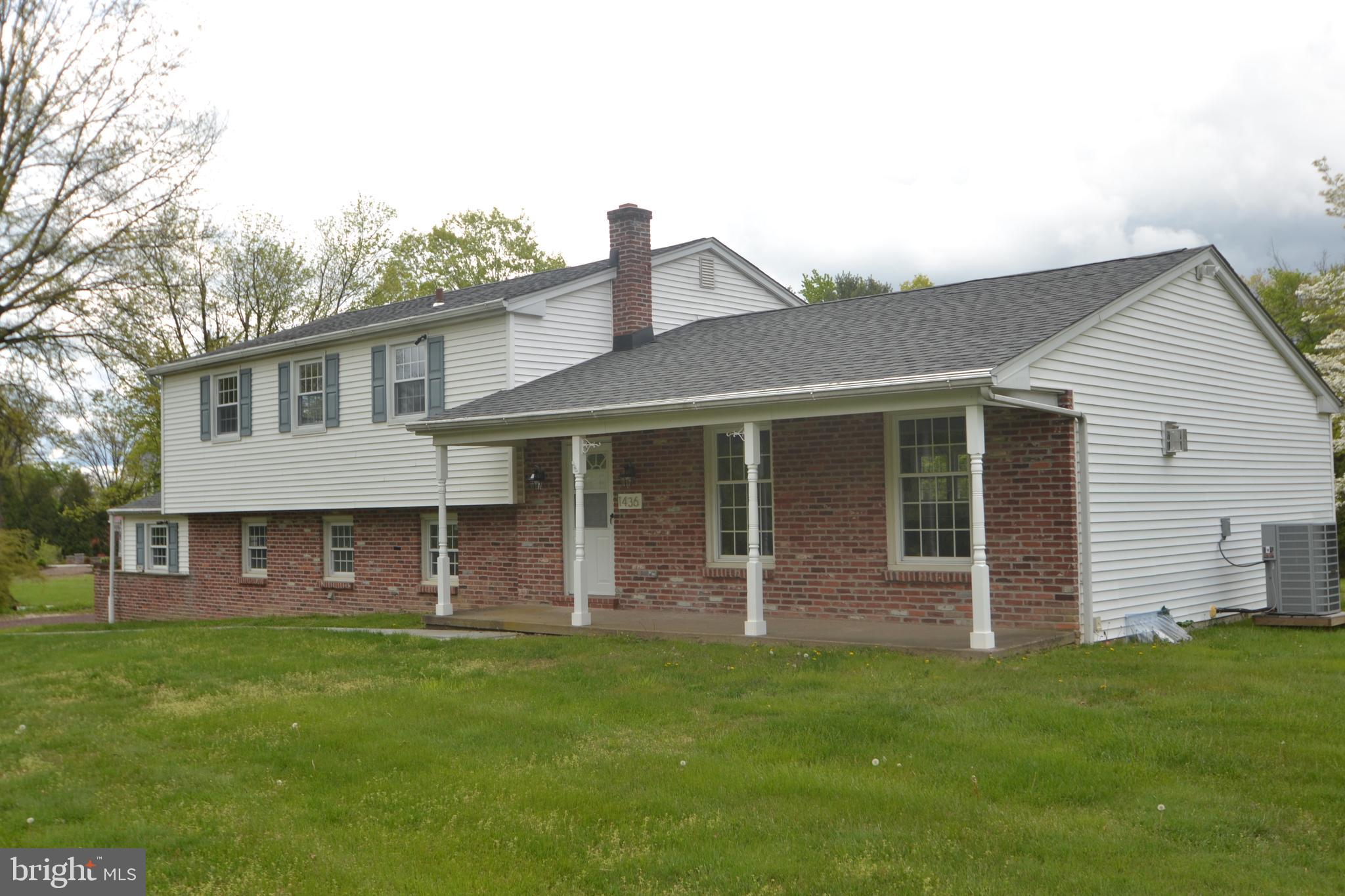 1436 E LAMPLIGHTER LANE