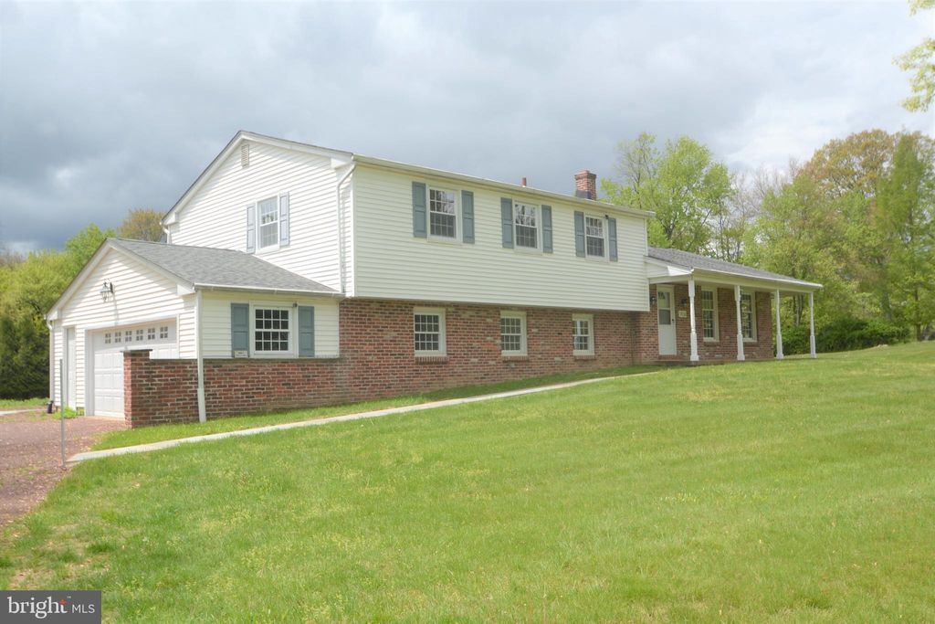 Photo of 1436 E Lamplighter Lane, NORTH WALES, PA 19454 (MLS # PAMC2164452)