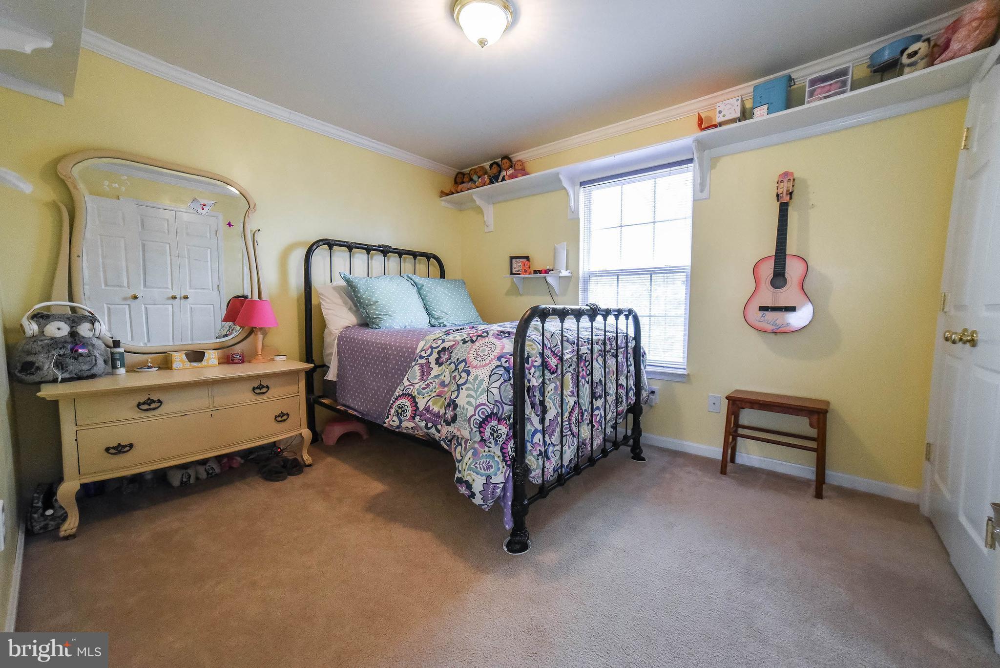 HUNTING QUARTERS - Residential