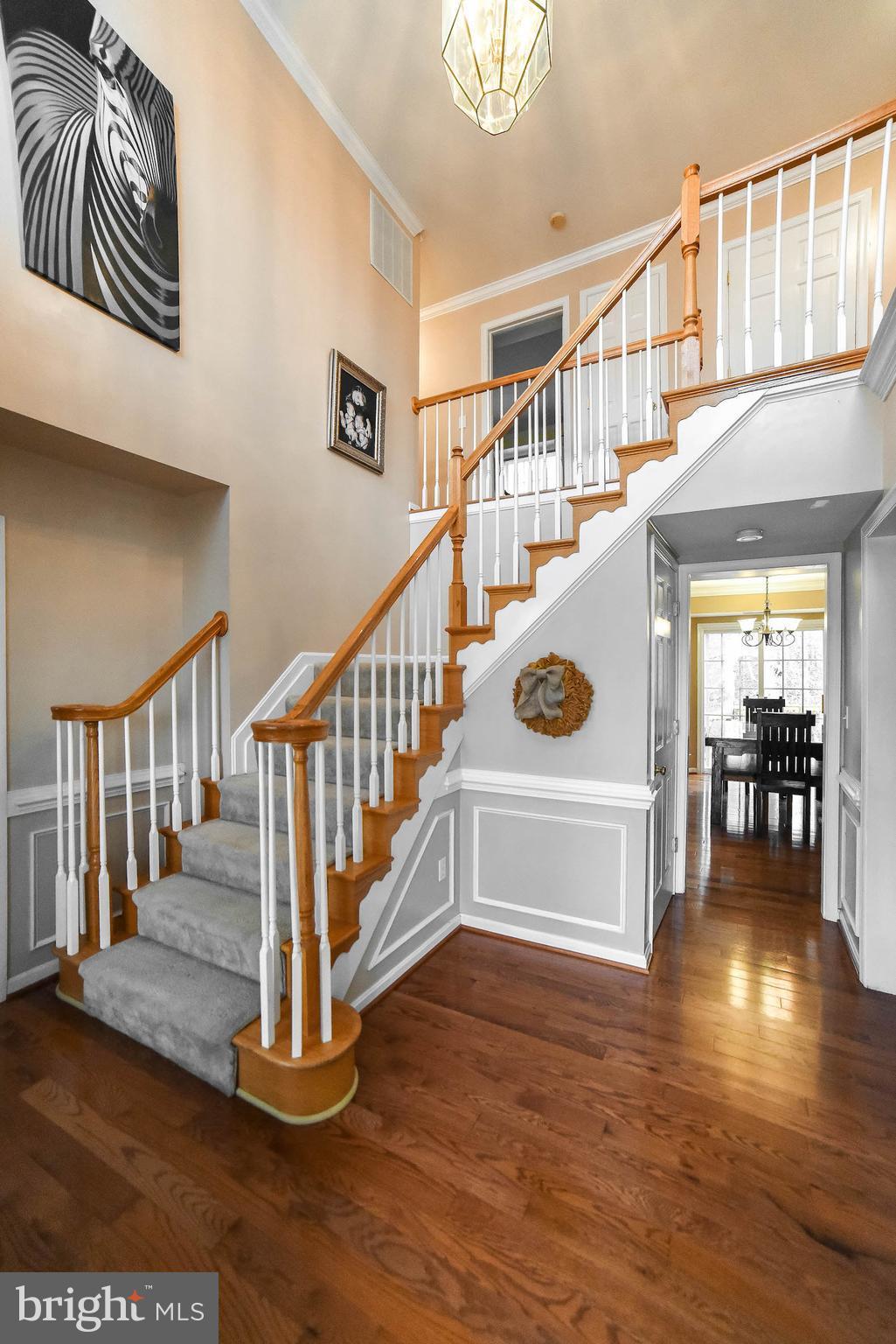 HUNTING QUARTERS - Residential