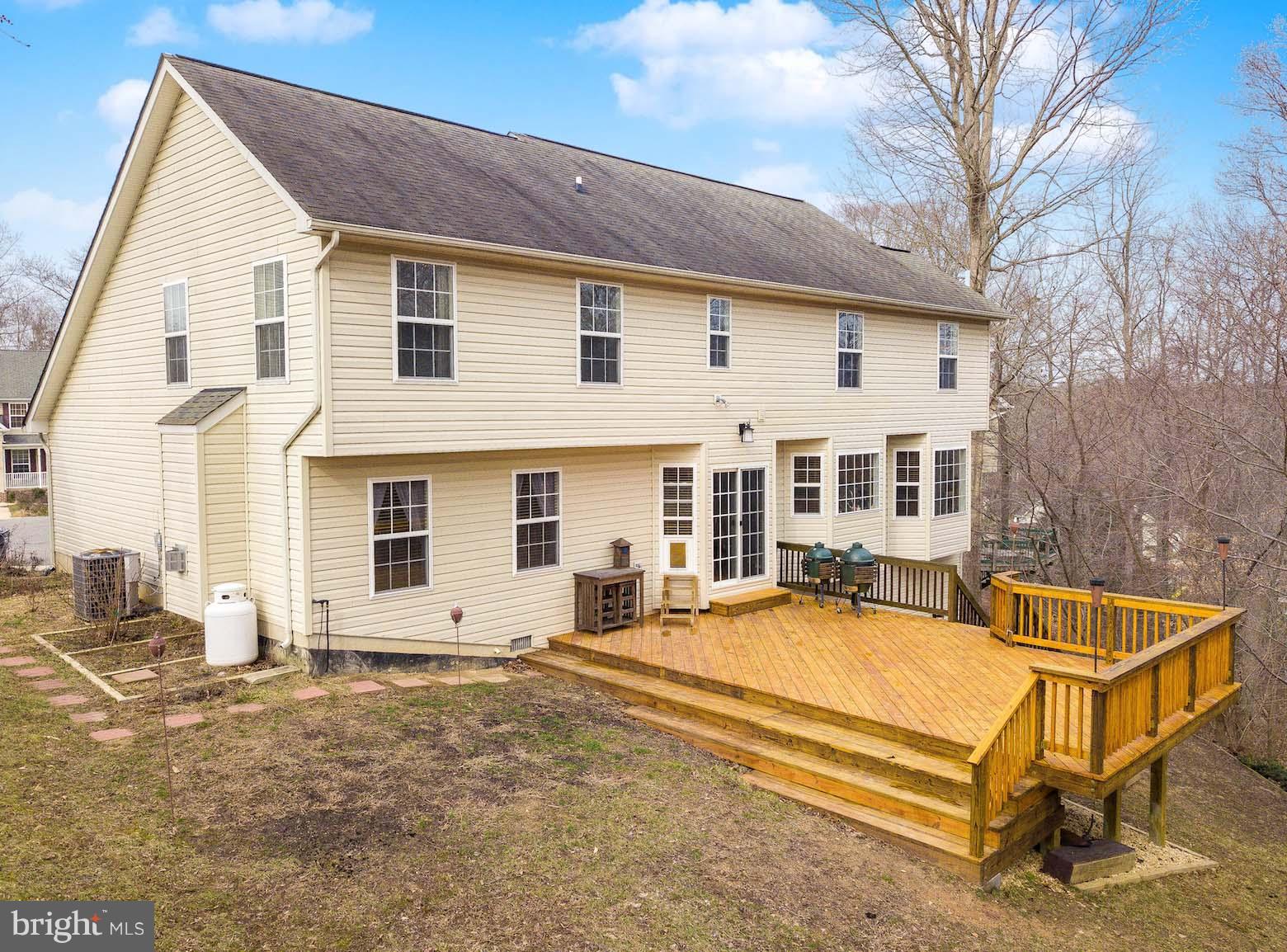 HUNTING QUARTERS - Residential