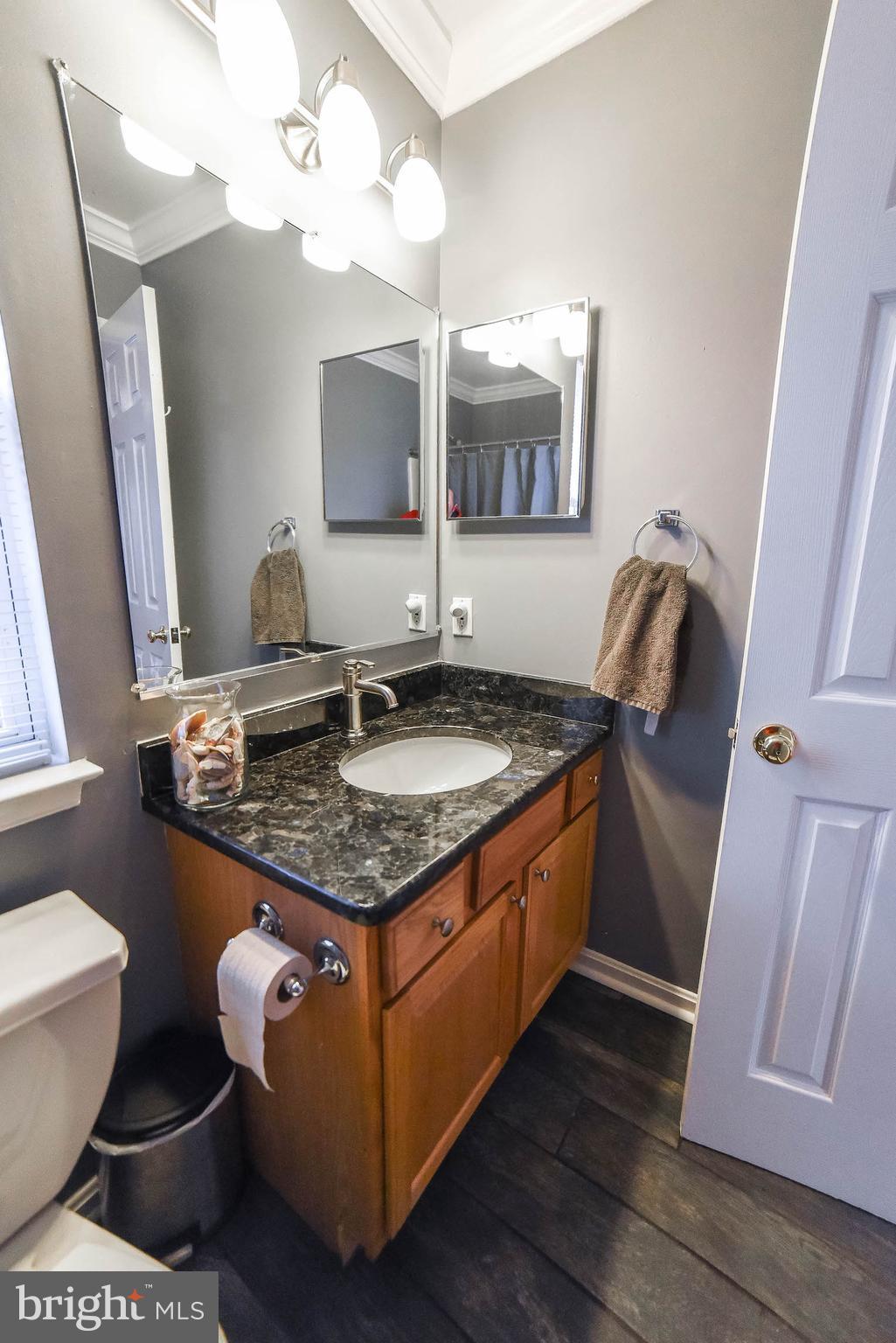 HUNTING QUARTERS - Residential