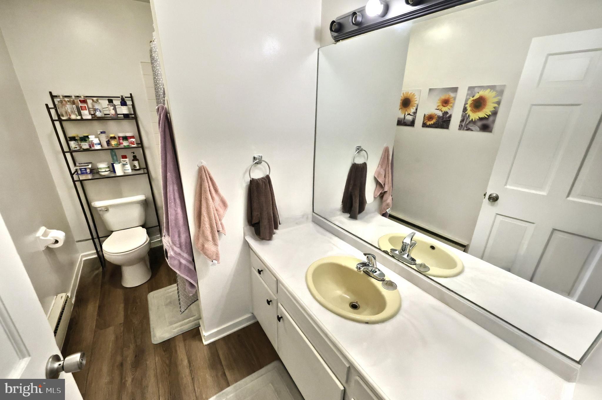 NORTH YORK BORO - Commercial Sale