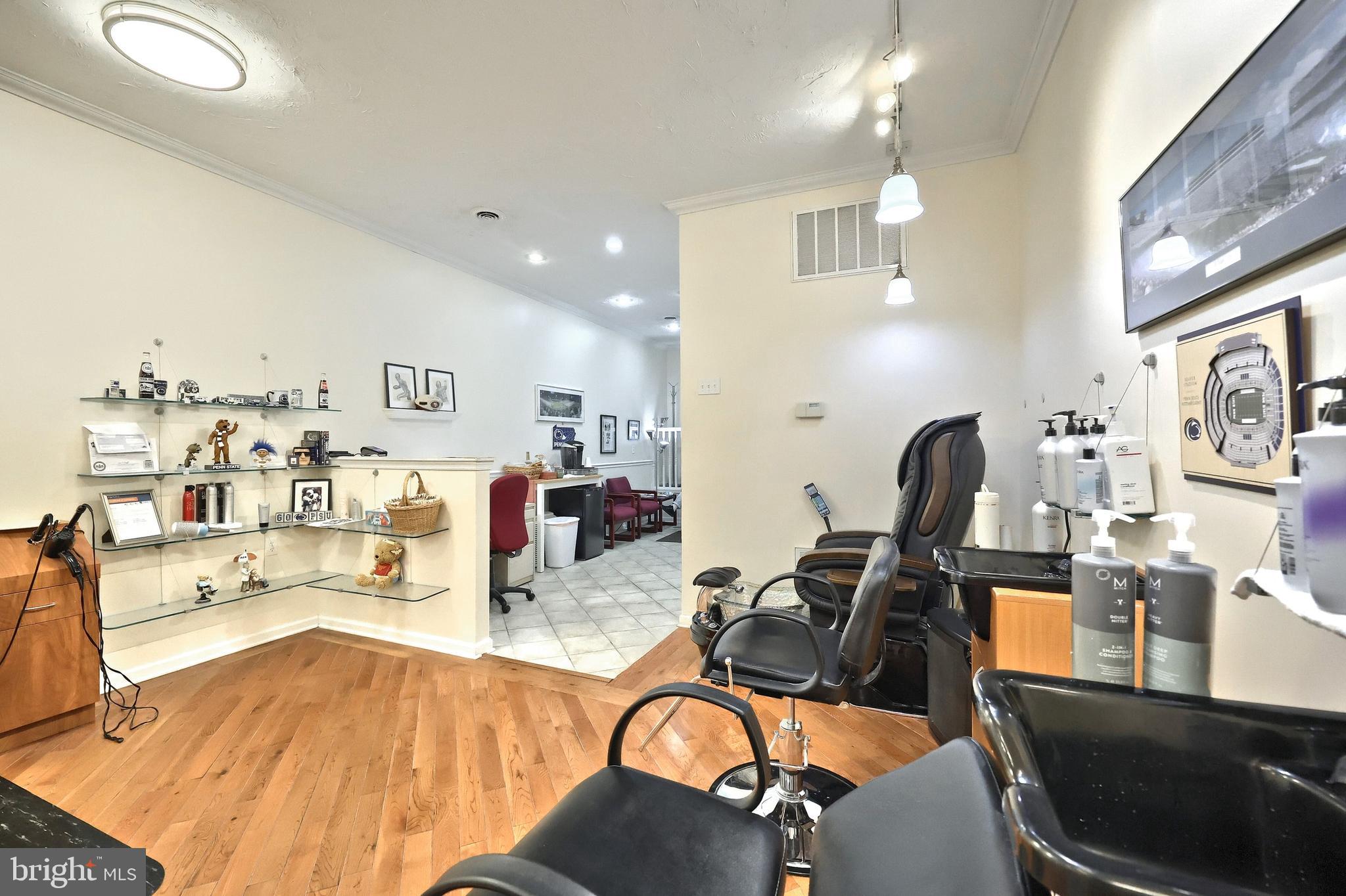 NORTH YORK BORO - Commercial Sale