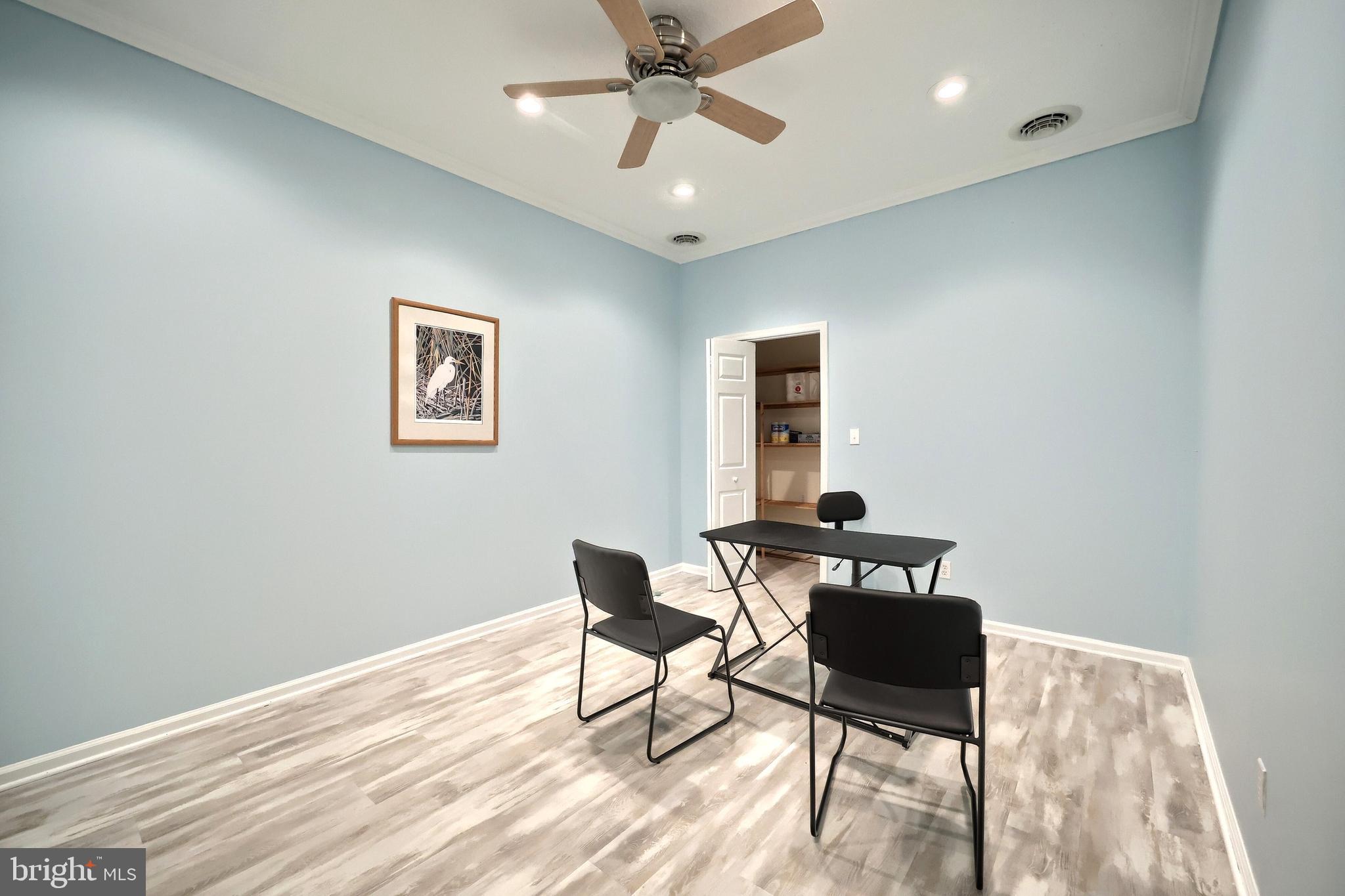 NORTH YORK BORO - Commercial Sale