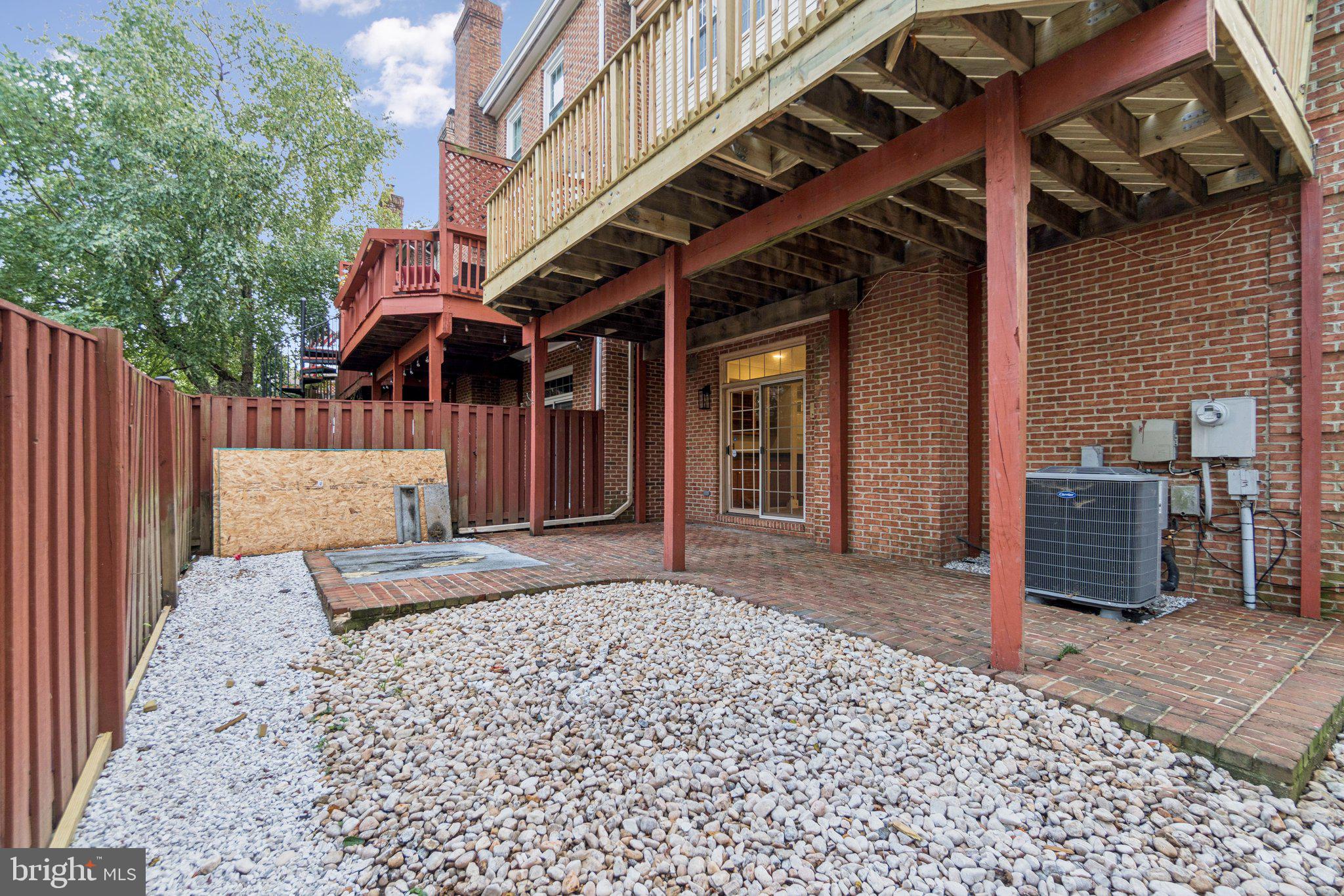 POTTERS GLEN - Residential