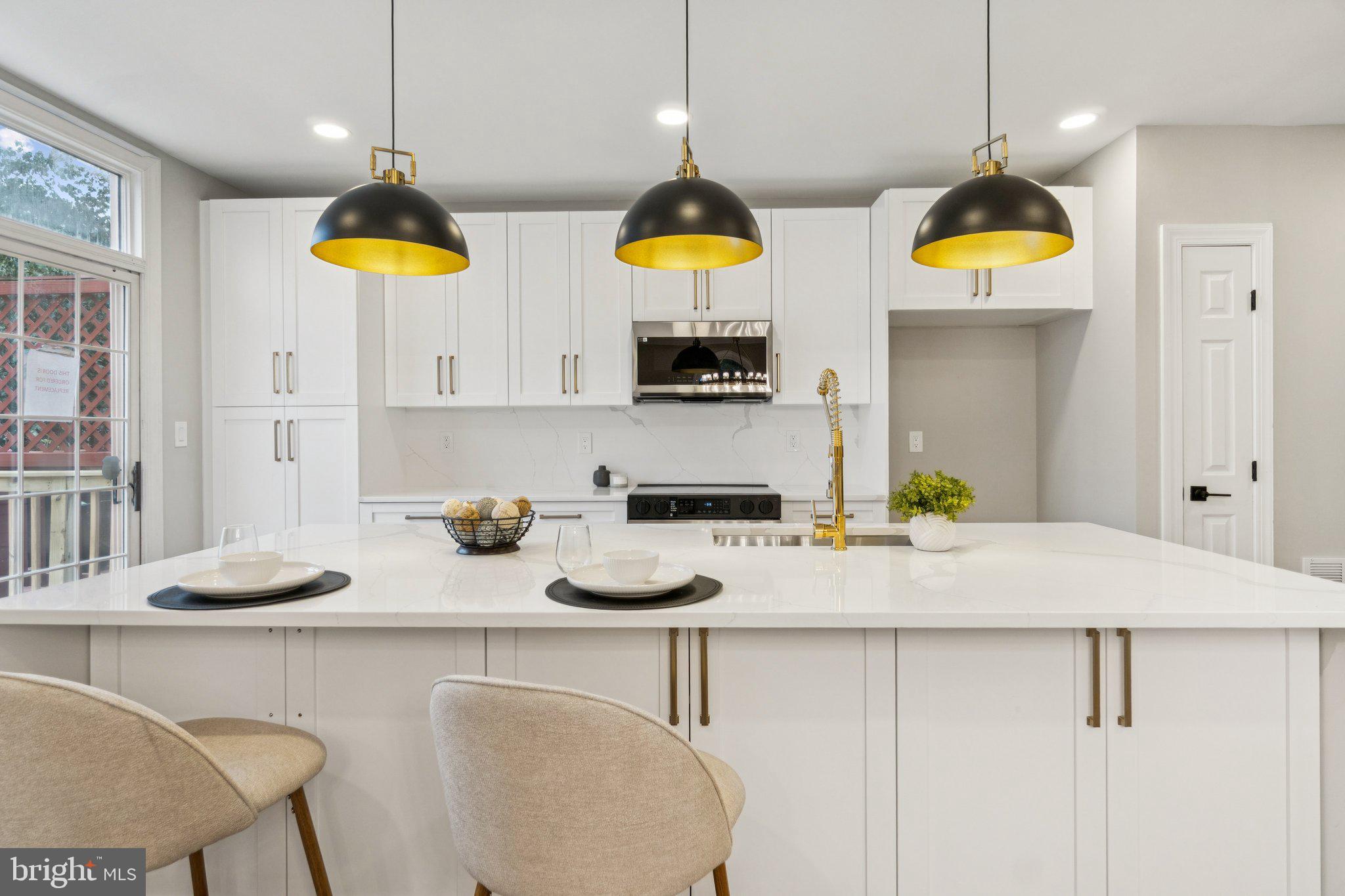 6481 SHARON KAY COURT