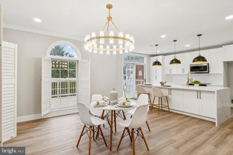 6481 Sharon Kay Court, Alexandria, VA MLS: VAFX2278082