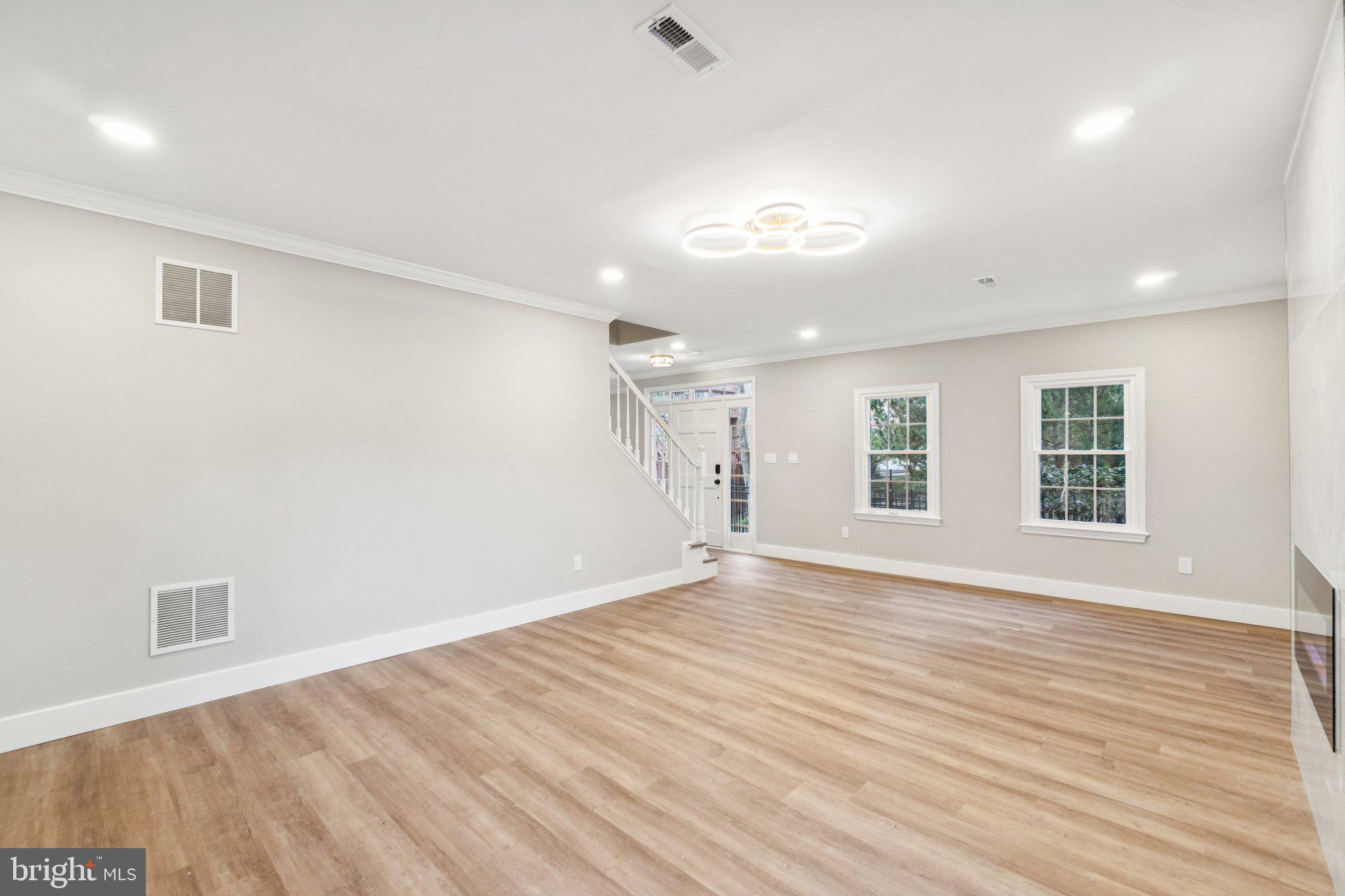 POTTERS GLEN - Residential