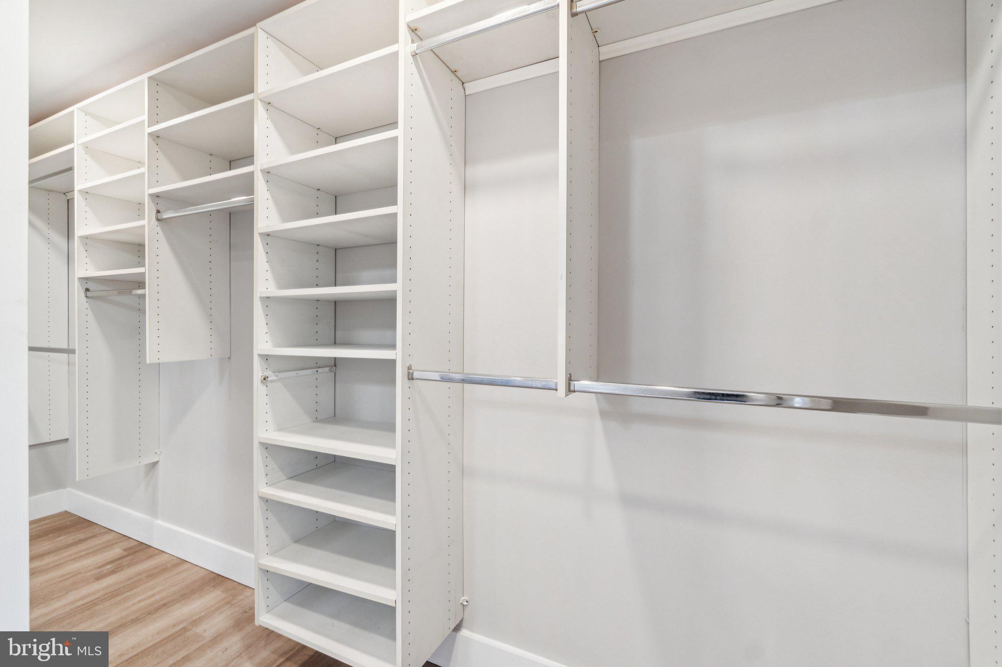 POTTERS GLEN - Residential