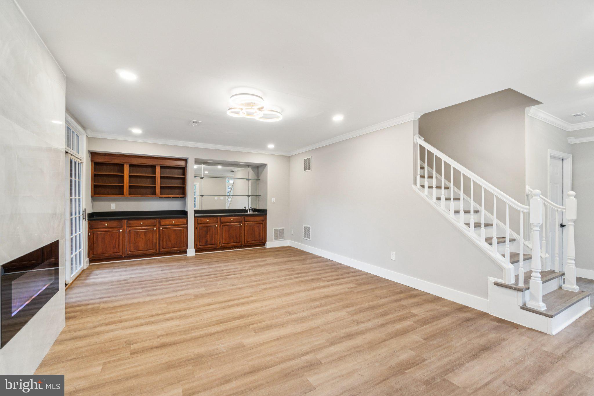 POTTERS GLEN - Residential