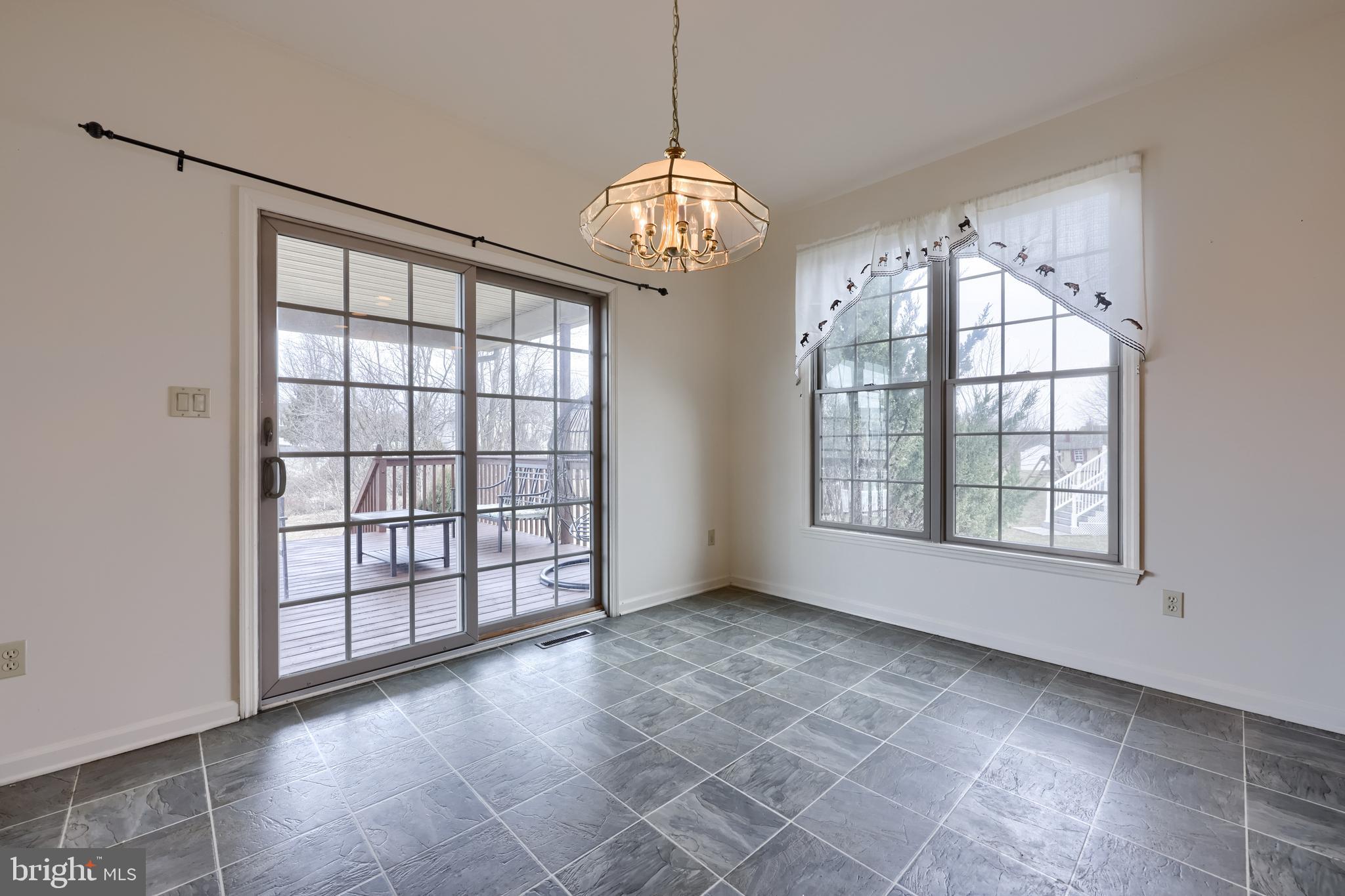 AUTUMN RIDGE - Residential