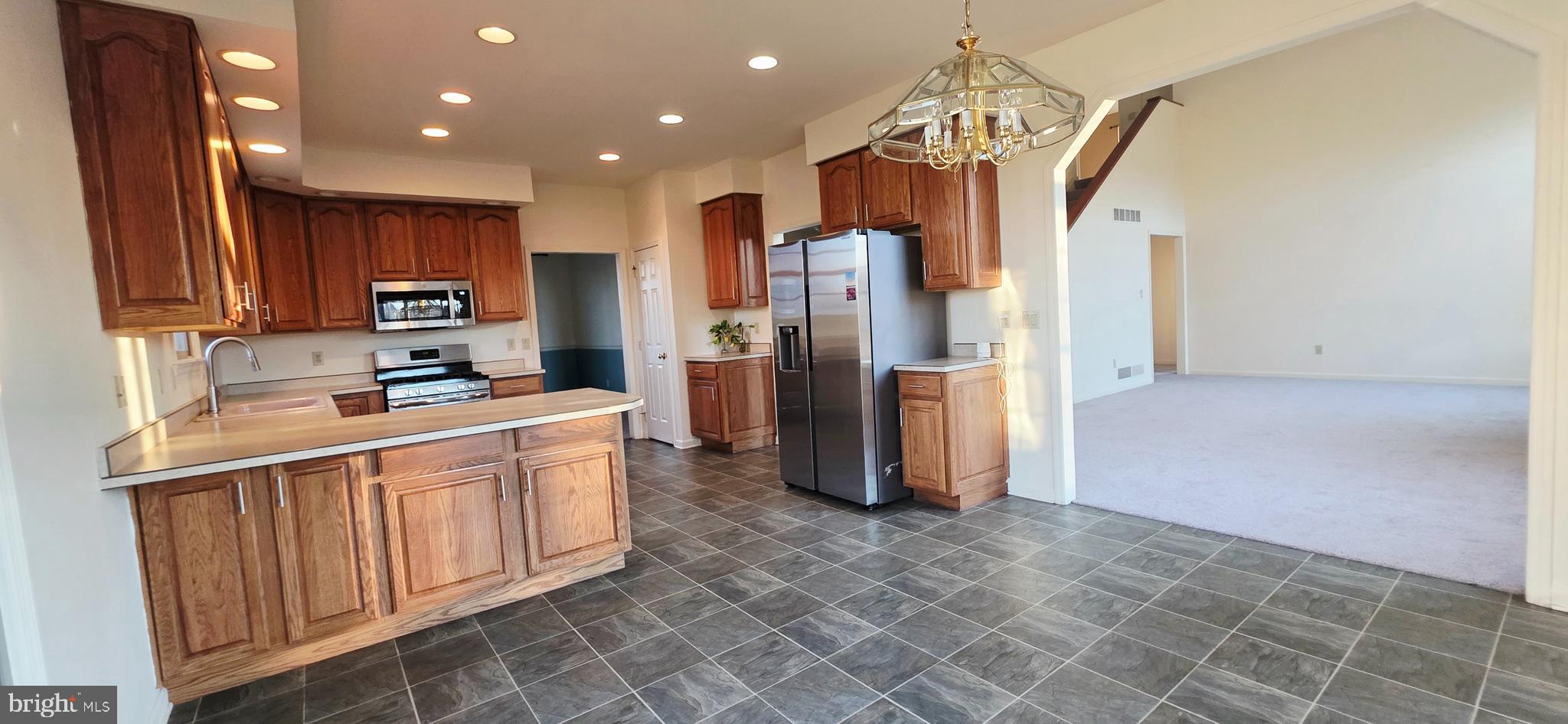 AUTUMN RIDGE - Residential