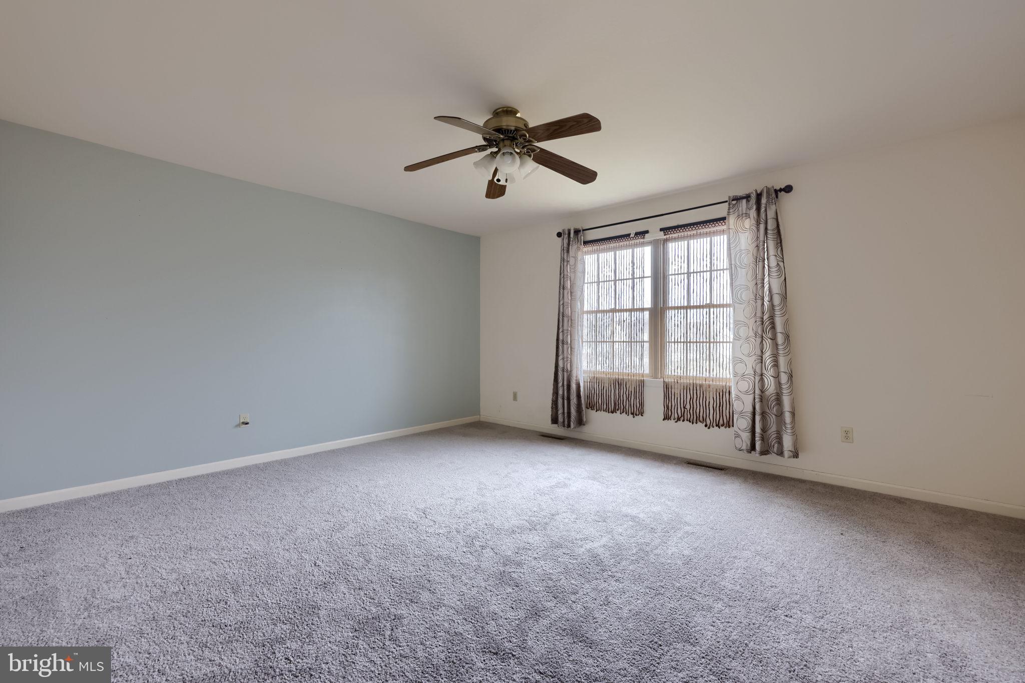 AUTUMN RIDGE - Residential