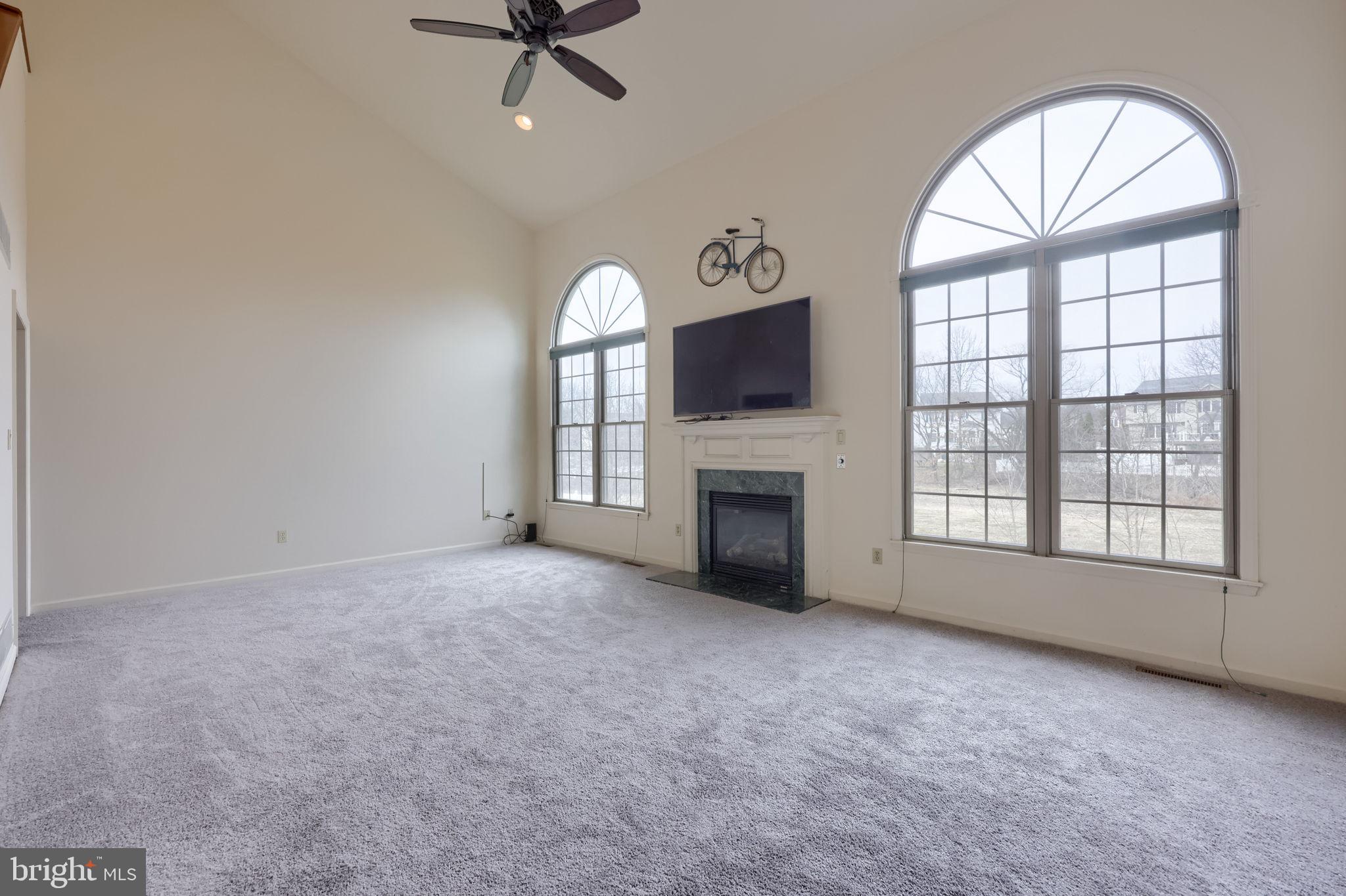 AUTUMN RIDGE - Residential