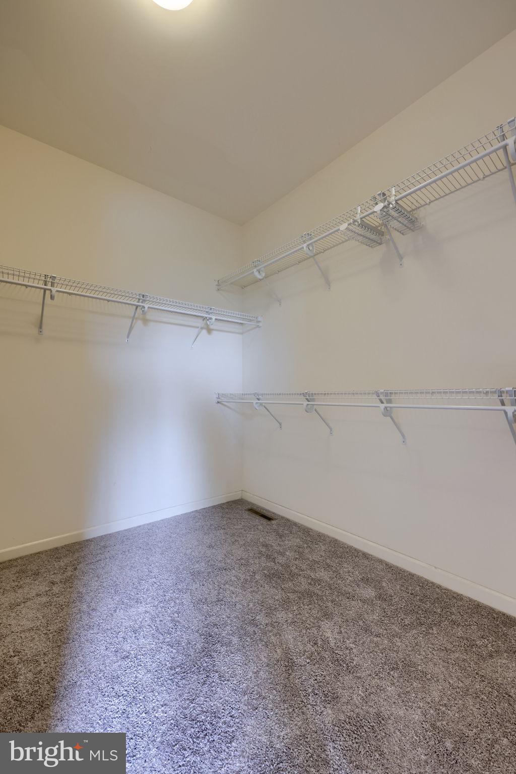 AUTUMN RIDGE - Residential