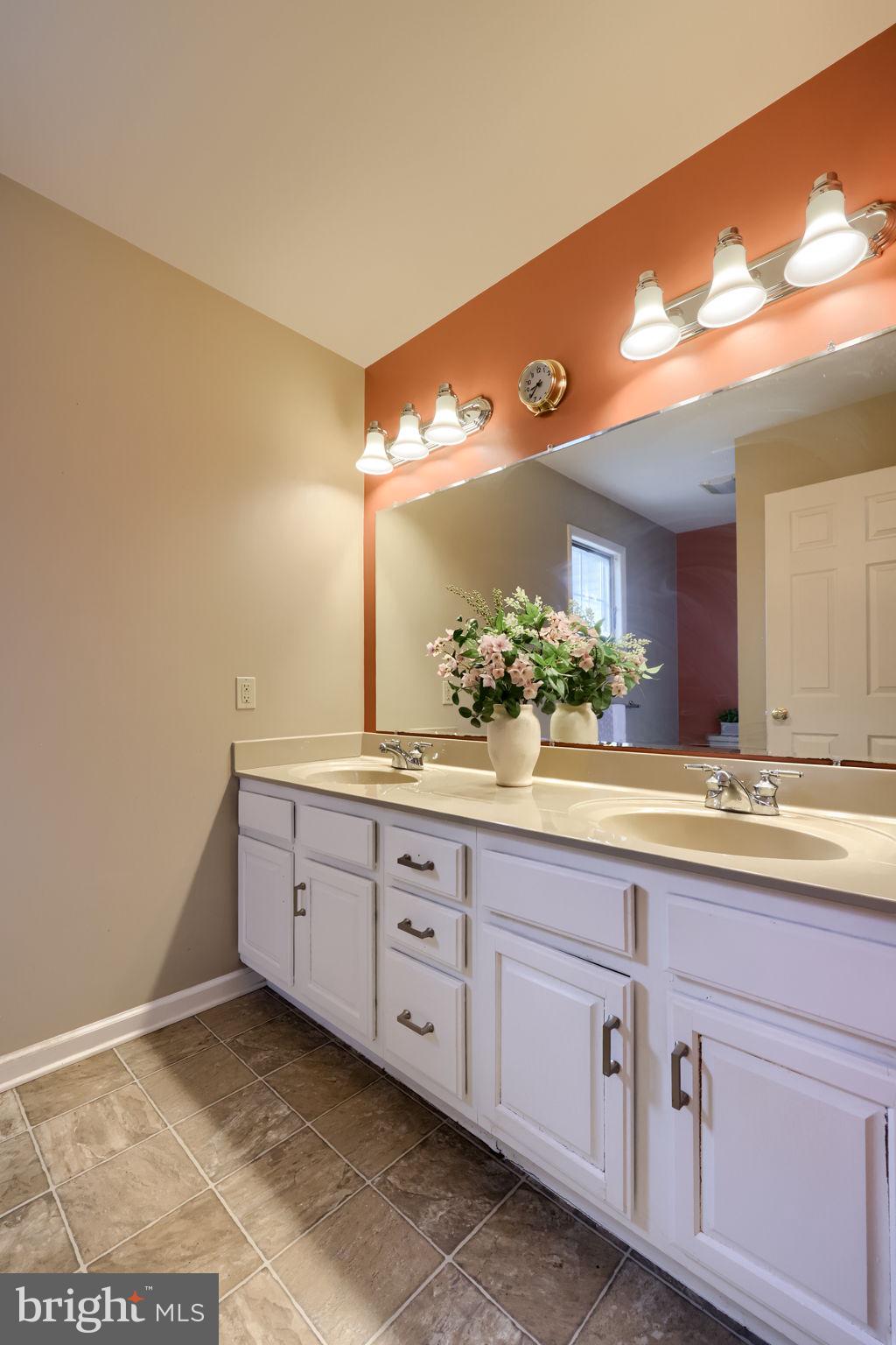 AUTUMN RIDGE - Residential