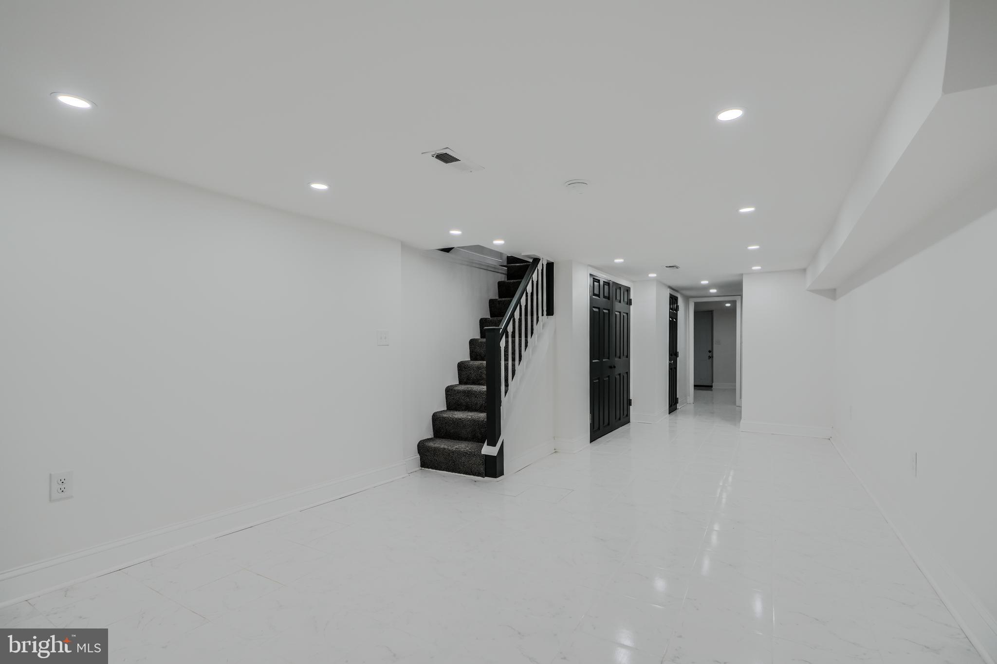 WINCHESTER - Residential