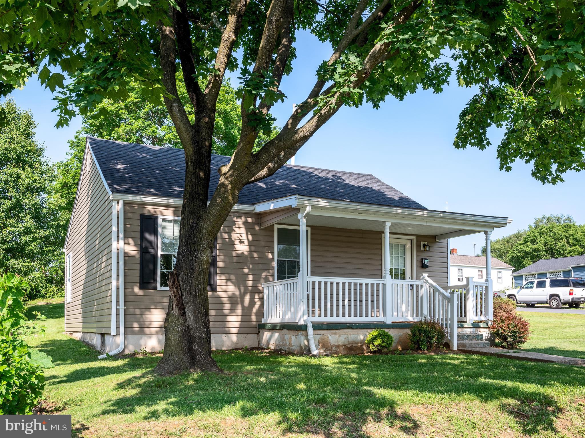 111 S BUCHANNAN STREET