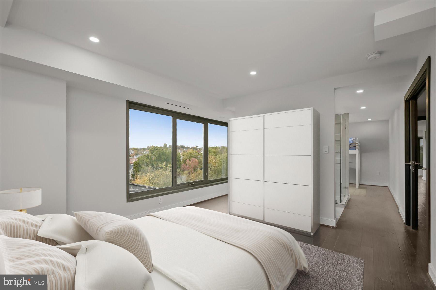 WEST END - Residential