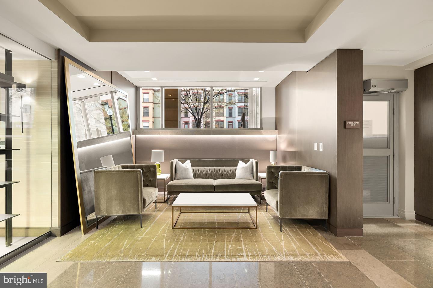 WEST END - Residential