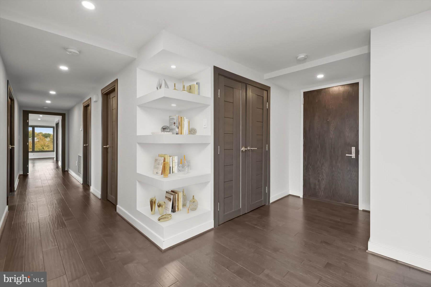 WEST END - Residential