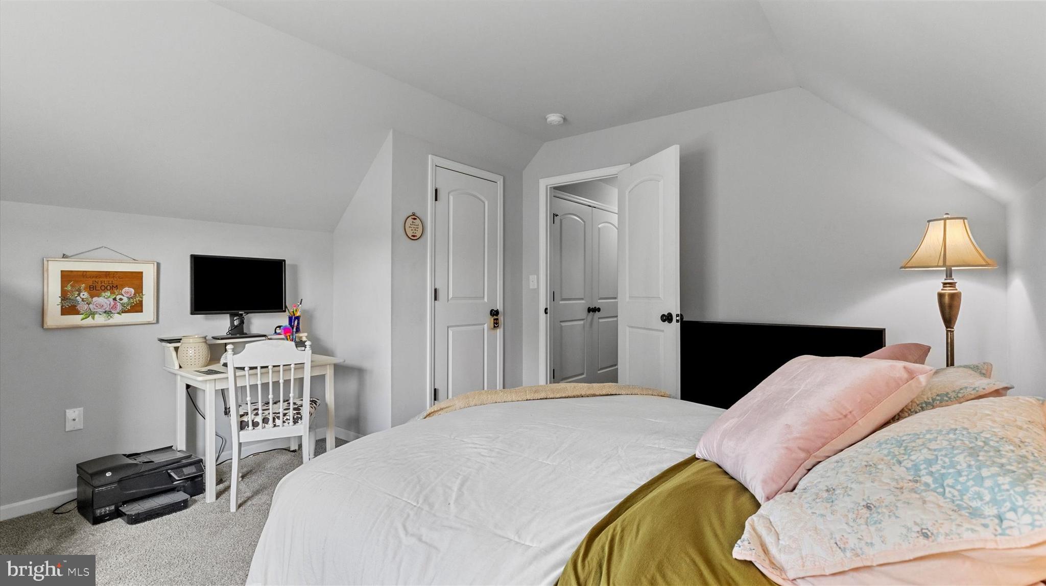 ASHCOMBE FARMS SOUTH - Residential