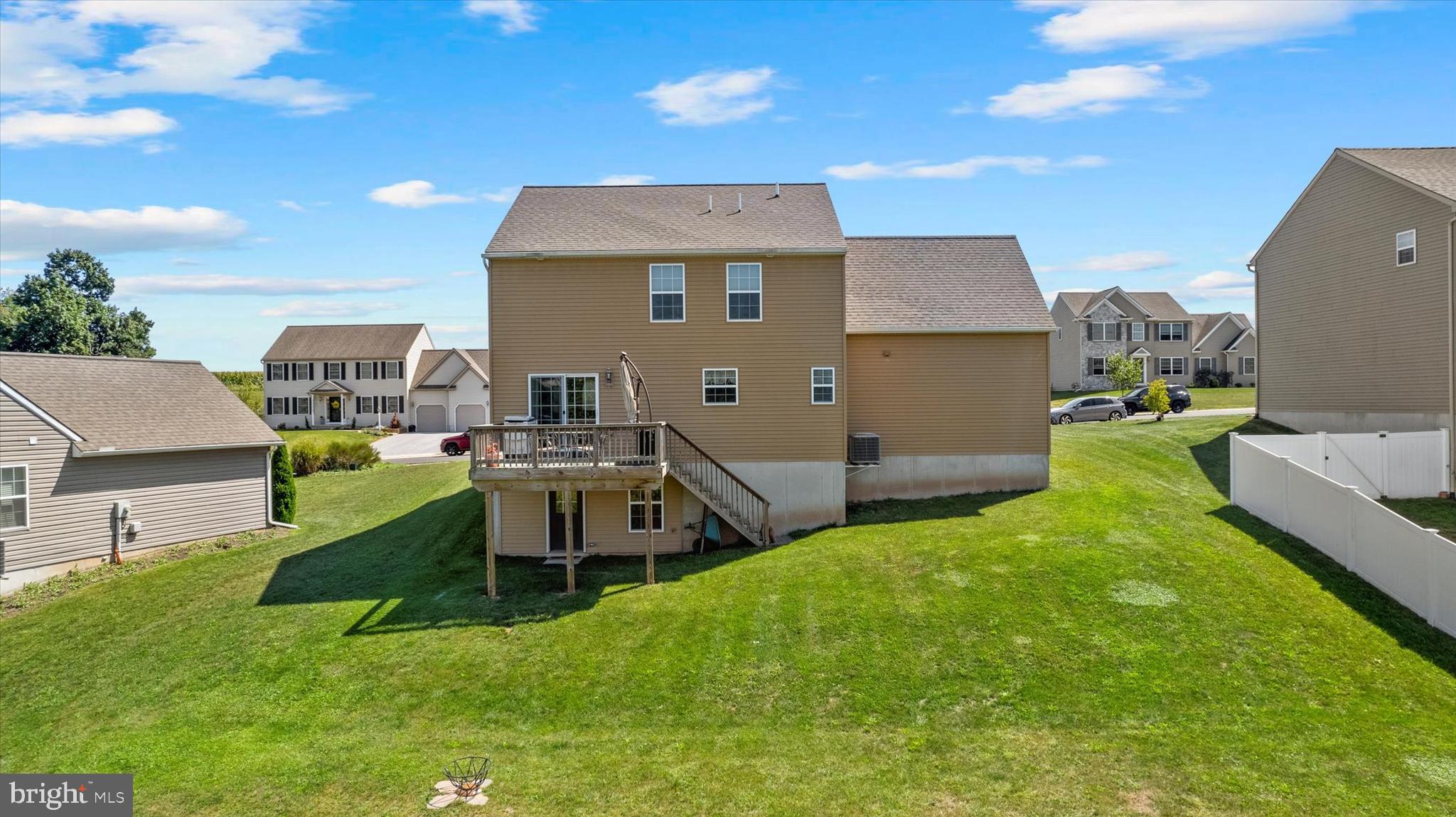 ASHCOMBE FARMS SOUTH - Residential