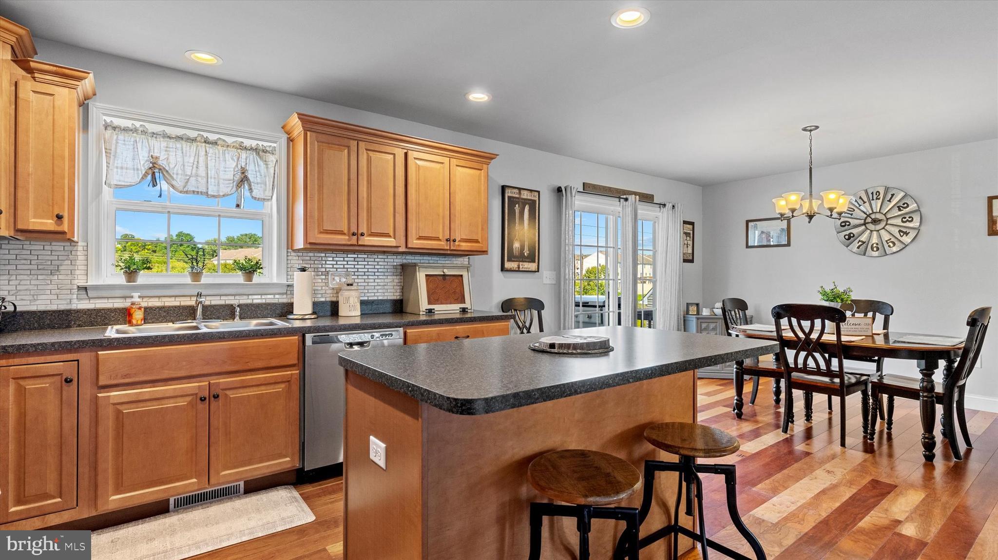 ASHCOMBE FARMS SOUTH - Residential