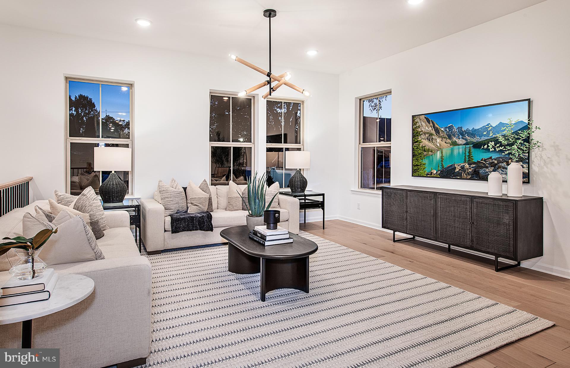 LEWIS POINTE - Residential