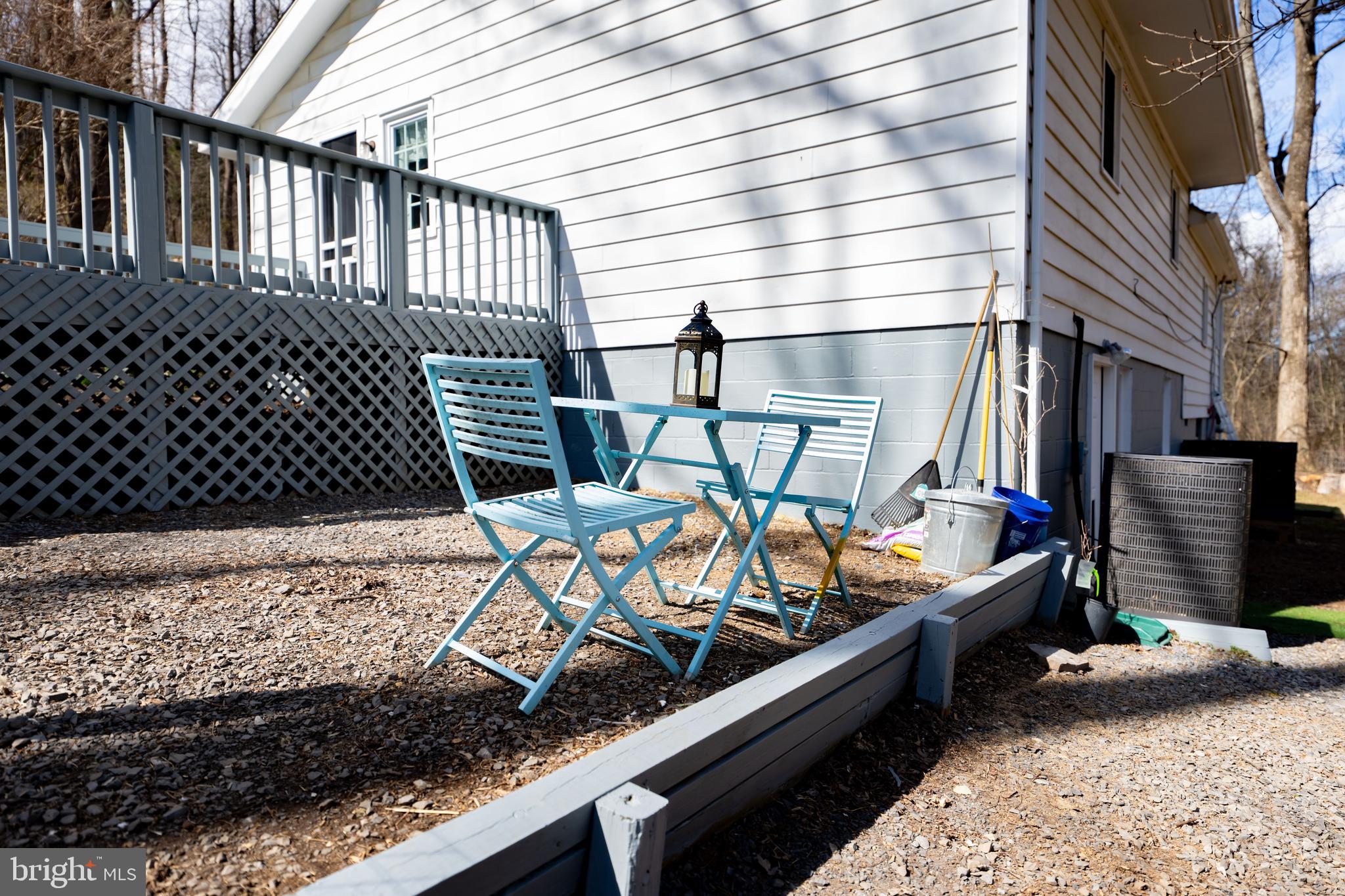 LAKE FRONT ROYAL - Residential