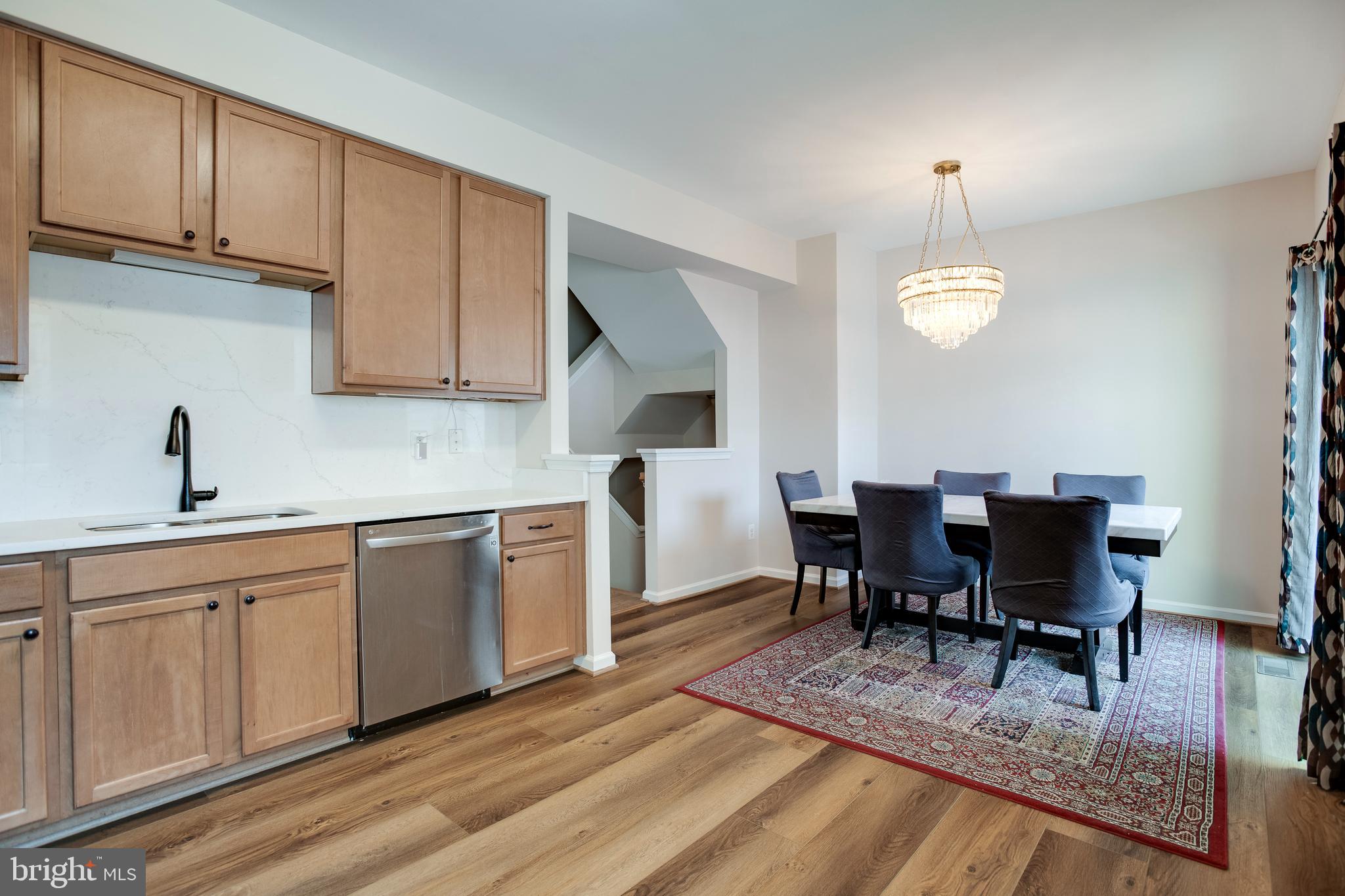 SEVEN HILLS - Residential