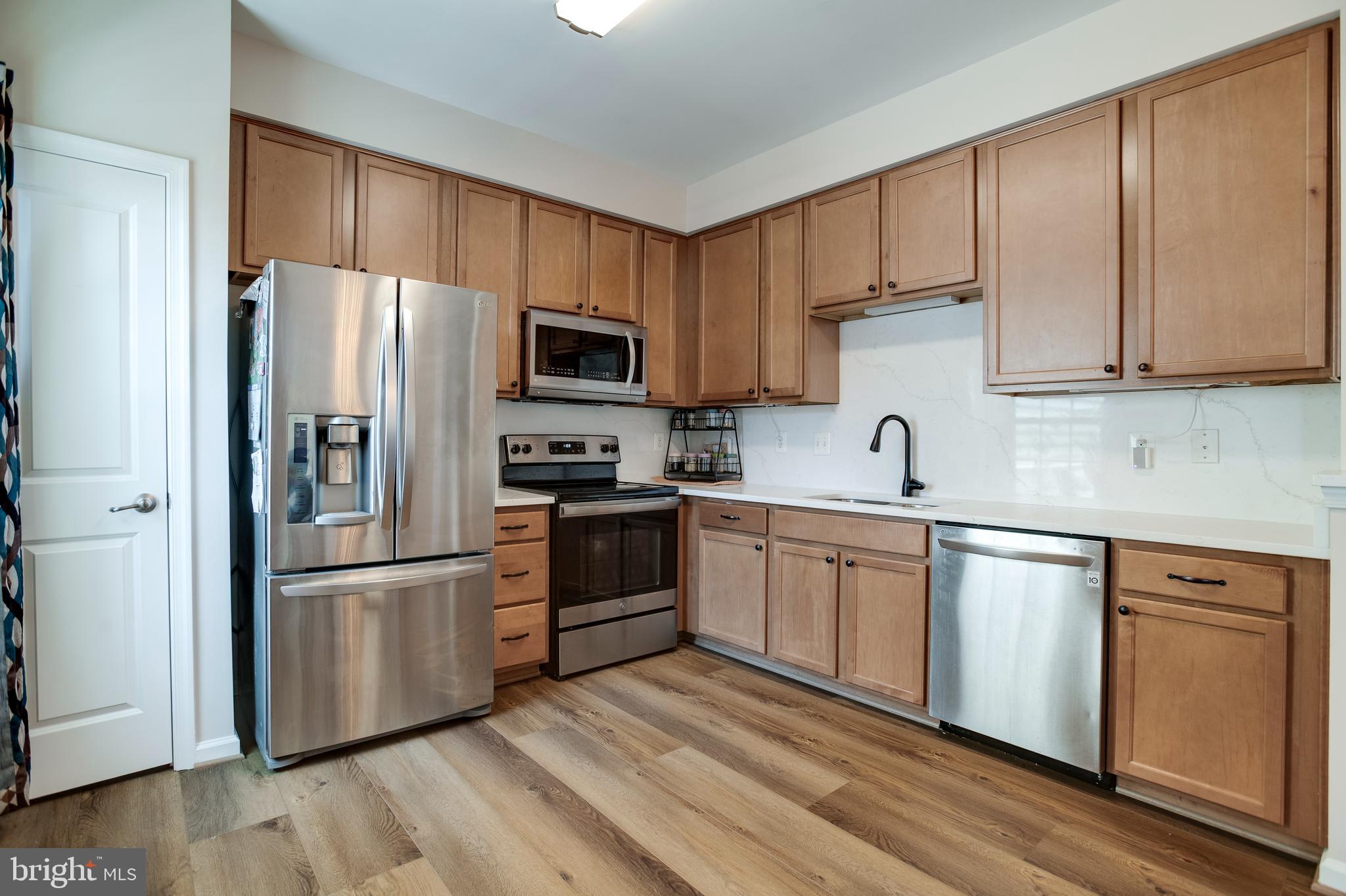 SEVEN HILLS - Residential